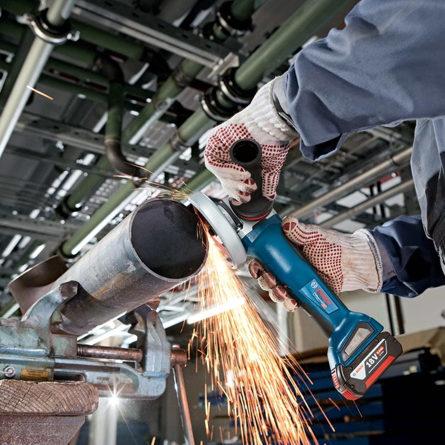 Bosch Professional 18V System Cordless Angle Grinder GWS 18V-10 P (Brushless Motor, Equal Power to a 1,000 W Corded Grinder, Kickback Control, Intelligent Brake System) image number 1