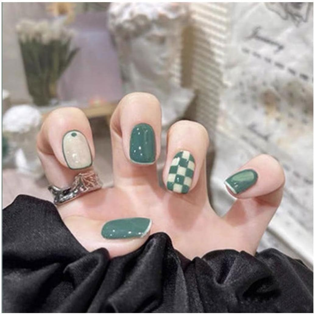 Fake Nail 24Pcs Short round Head Fake Press on Nail Cute Milktea Color Artificial Nail Wearable Fake Nails Detachable Fake Nails with Glue Women False Nails