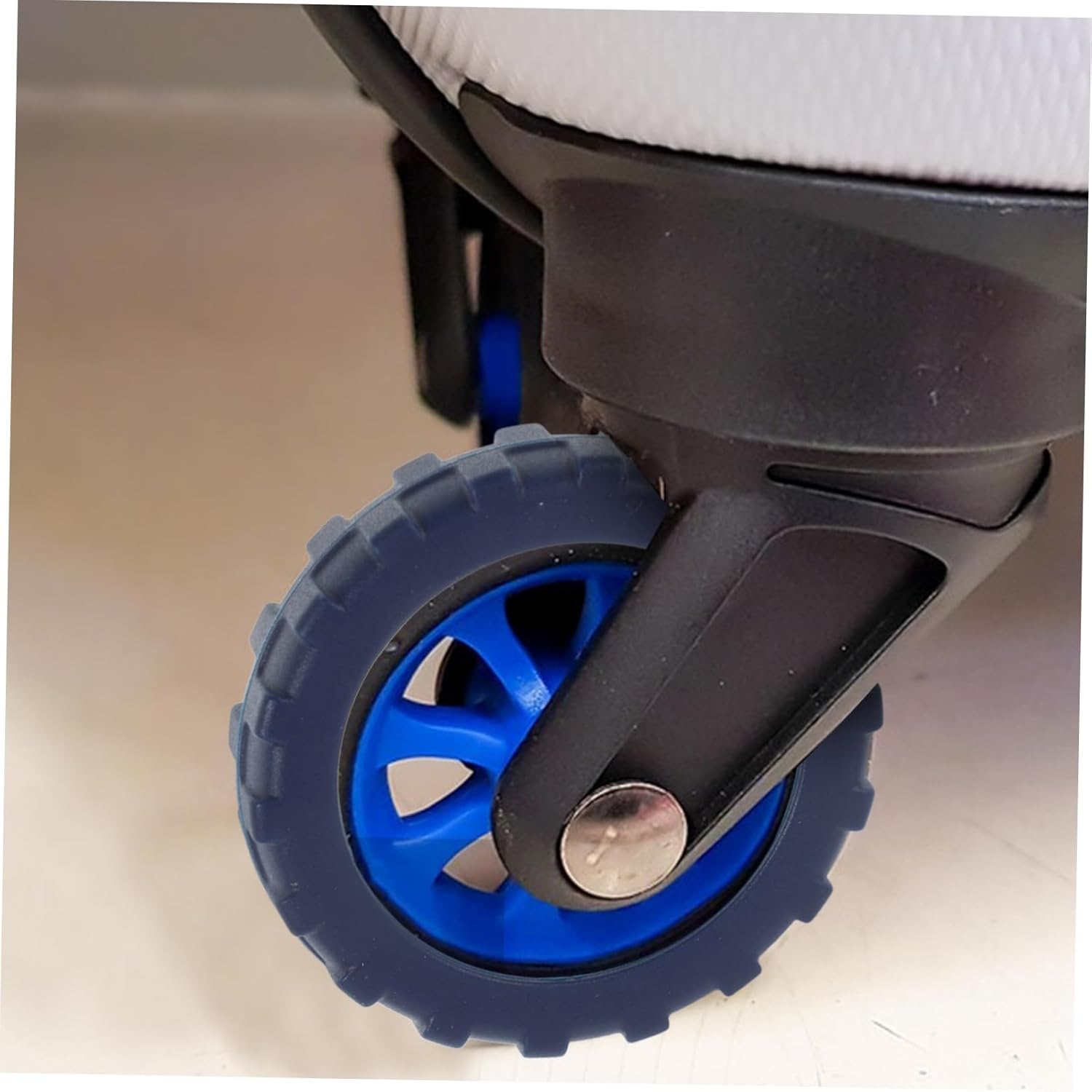 CALLARON 8Pcs Silicone Luggage Wheel Covers Suitcase Foot Protectors Noise Reduction Shock Absorption Travel Gear Navy Blue 55X55X15Mm for Hardwood Floors image number 6