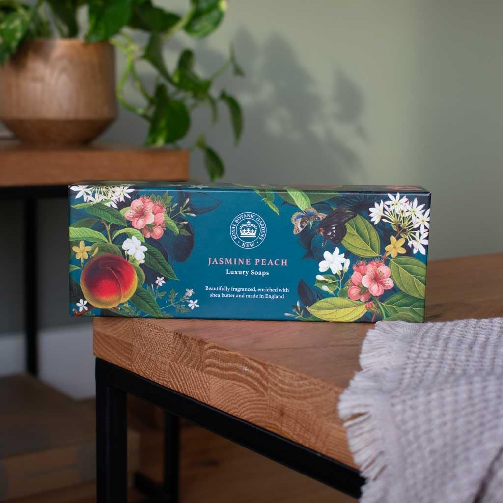 The English Soap Company Jasmine & Peach Kew Gardens Collection Triple Soap Gift Box (3 X 100G) image number 2