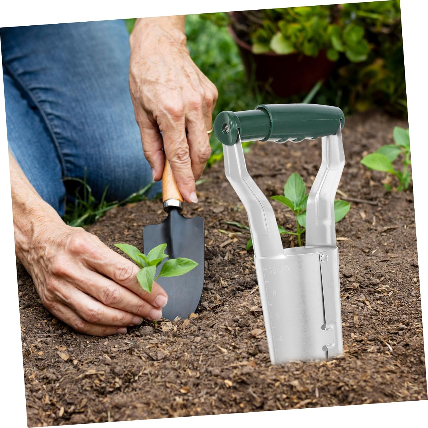 SUPVOX Vegetable Transplanting Tube Flower Transplanter Wooden Handle for Home Gardening, Stainless Steel Cylinder Garden Tool for Seedling Replanting Random Style image number 4