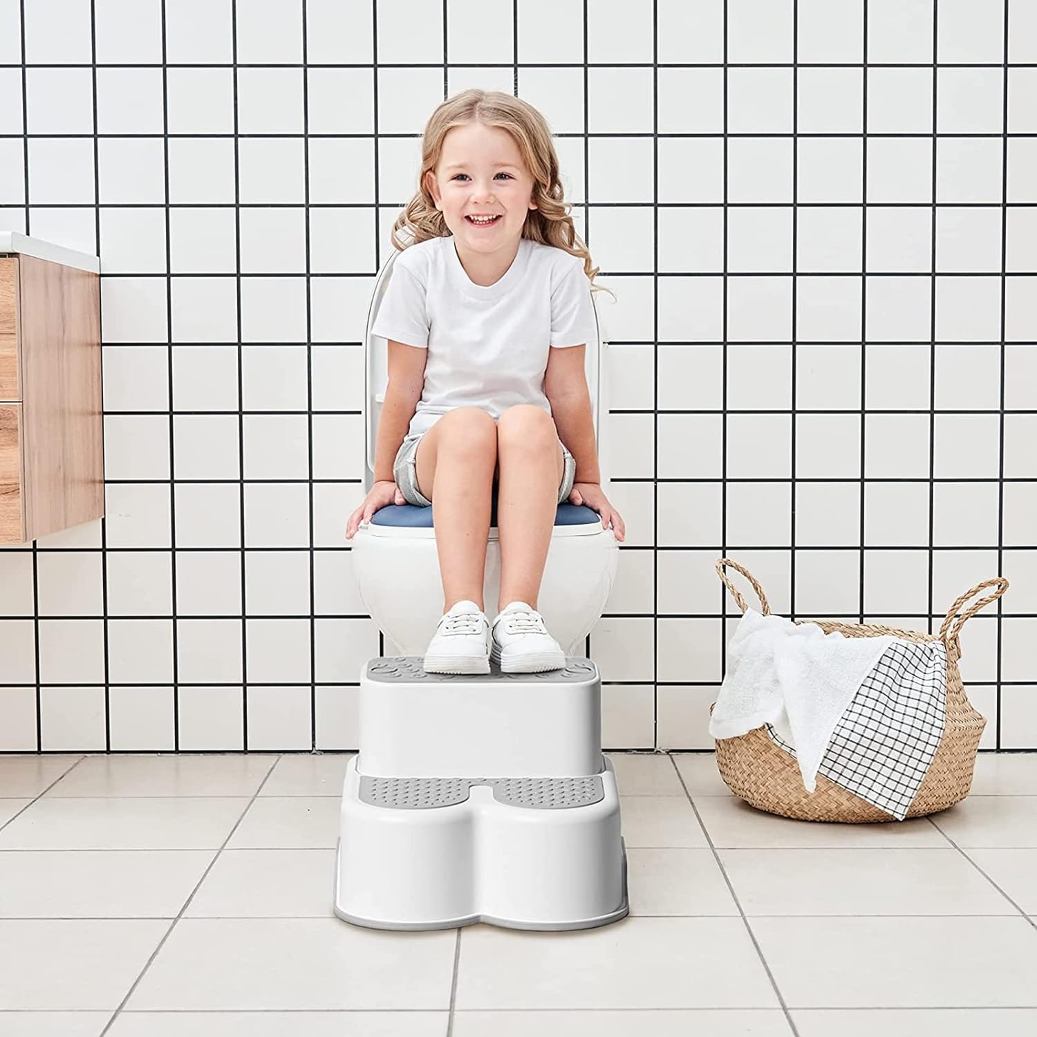 Uandhome 2 in 1 anti Step Stools for Kids and Adults, Toddler Step Stool for Toilet Potty Training, Detachable Potty Stools with ABC and Handles, Anti-Slip Stackable Double up Two Foot Step Stool for Bathroom, Kitchen Toilet Potty (Grey) image number 3