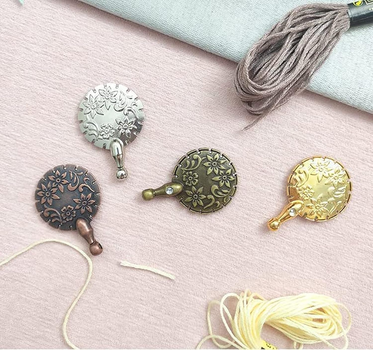 4 Pack Yarn Cutter Pendants round Thread Cutters Decors Yarns Cutter Thread Yarn Cutting Tools for Sewing Craft Pendant Supplies image number 3