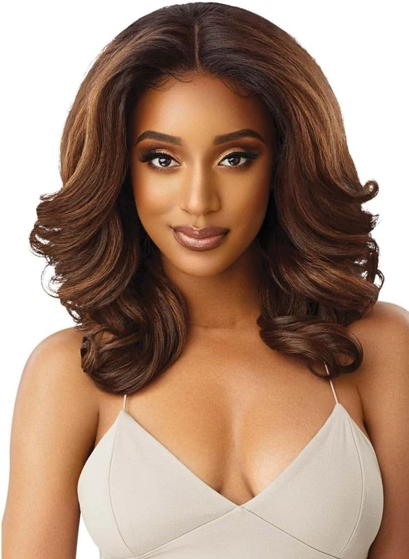Outre LACEFRONT PERFECT HAIR LINE Glamorous Wavy Fully Hand-Tied 13&rdquo;X 6&rdquo; Frontal HD Baby Hair Transparent Lace Easy-To-Style Heat Friendly - JULIANNE (DR2/CHOSWI)