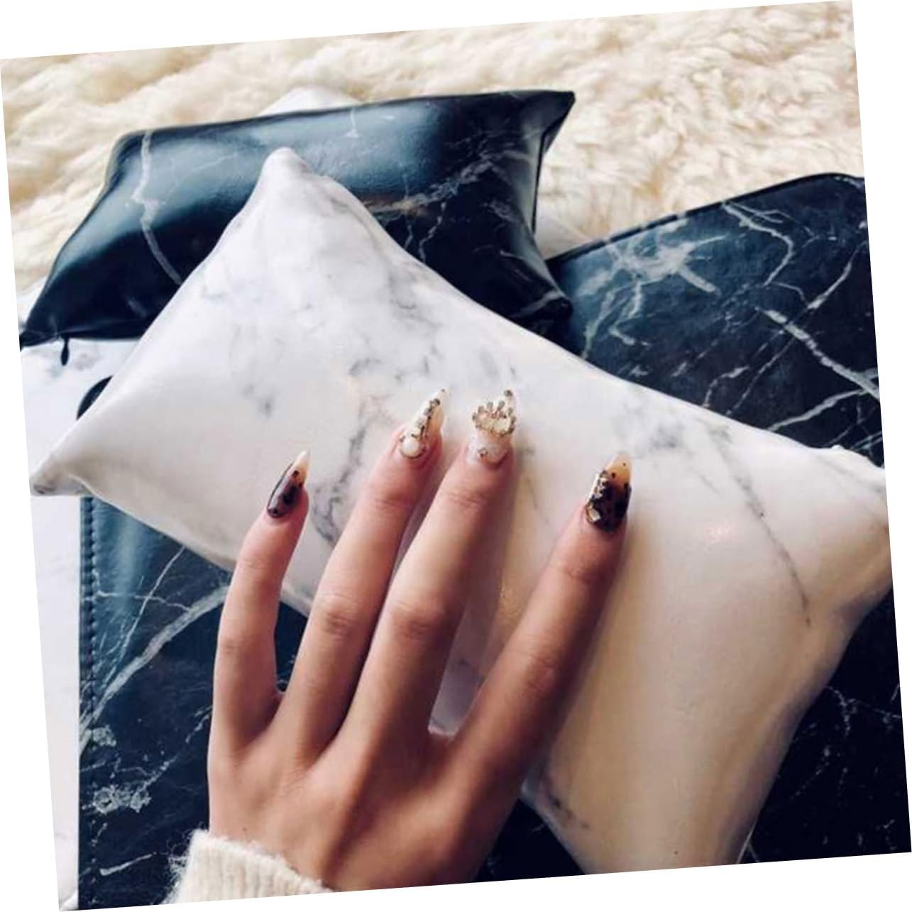 WEKADRIN Manicure Hand Pillow Mat Set 1 Piece White Marble Pattern Cushion for Nail Art Portable Arm Rest for Nail Technicians for Salon and Home Use image number 5