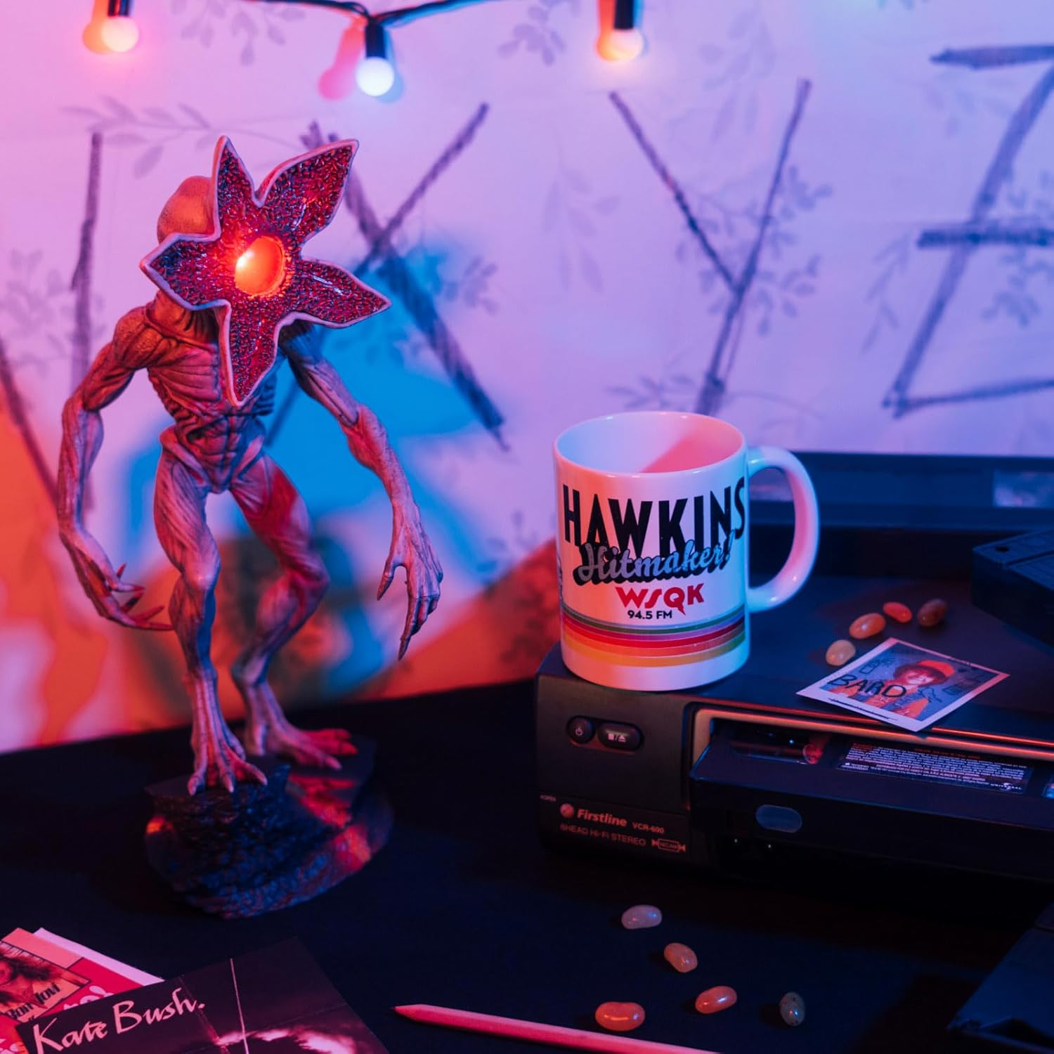 Grupo Erik Ceramic Mug - Stranger Things Merchandise | 12.3 Oz - 350 Ml Coffee Mug Tea, Cool Mugs and Cups | Stranger Things Gifts under 15 Pounds, Gifts for Friends image number 5