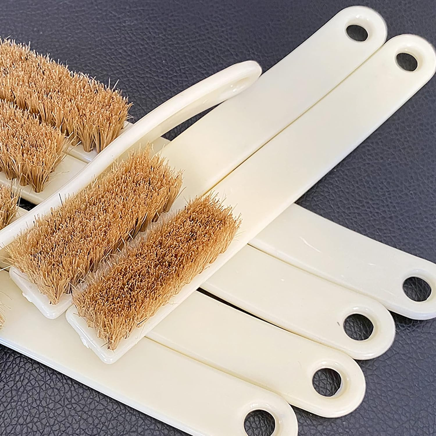 1Pcs Climbing and Bouldering Brush with 4 Rows Thick Boar'S Hair Bristles and Long Handle - Climbing Bouldering Boulder Cleaning Brush - Firm Bouldering Chalk Brush for Hold and Chalk image number 6