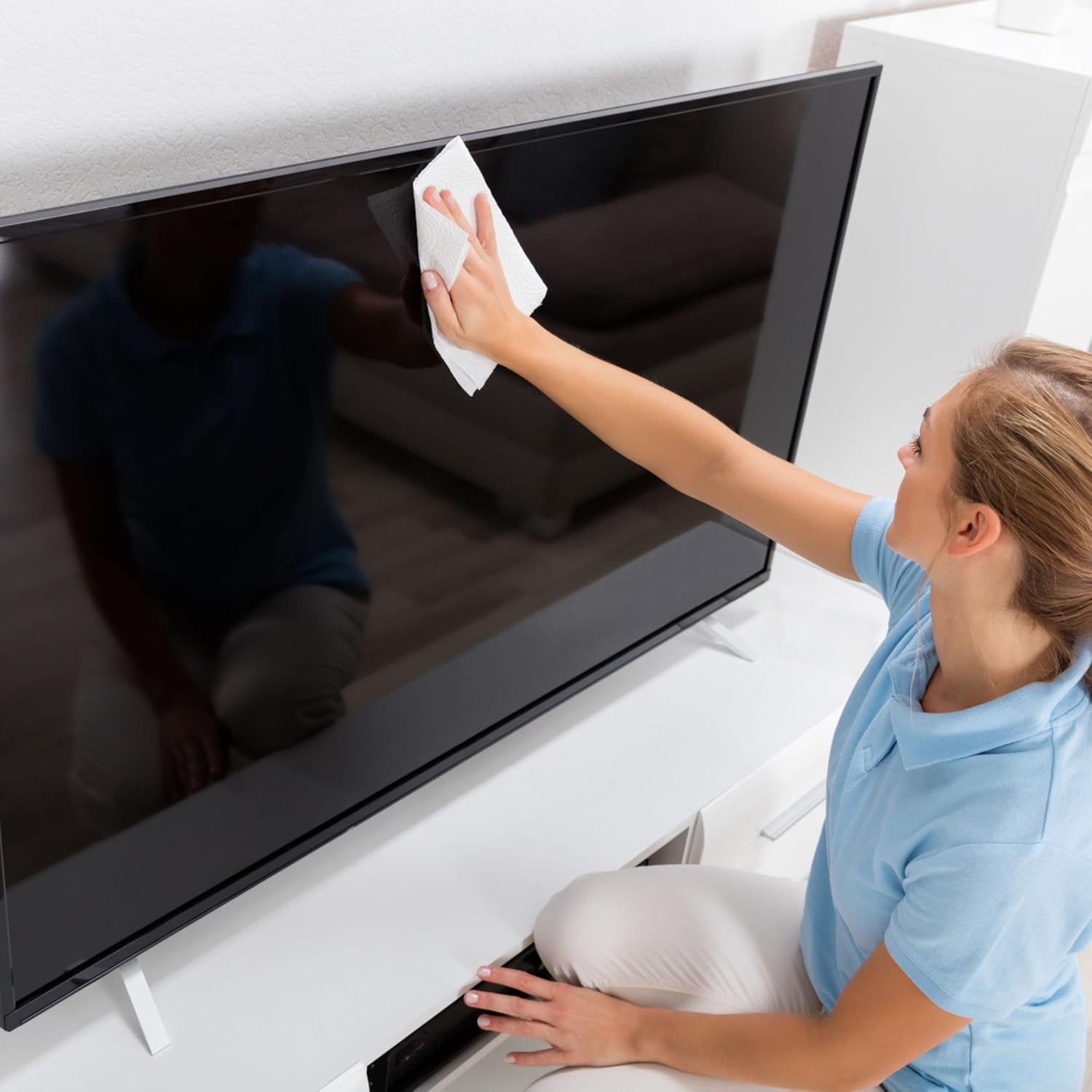 Laser 3 Pack Screen Cleaning Wipes (100 per Pack) &ndash; Anti-Static Alcohol-Free Wipes for TV, Laptop, Smartphone & Tablet Screens &ndash; Streak-Free Electronics Cleaner for Home or Office image number 3