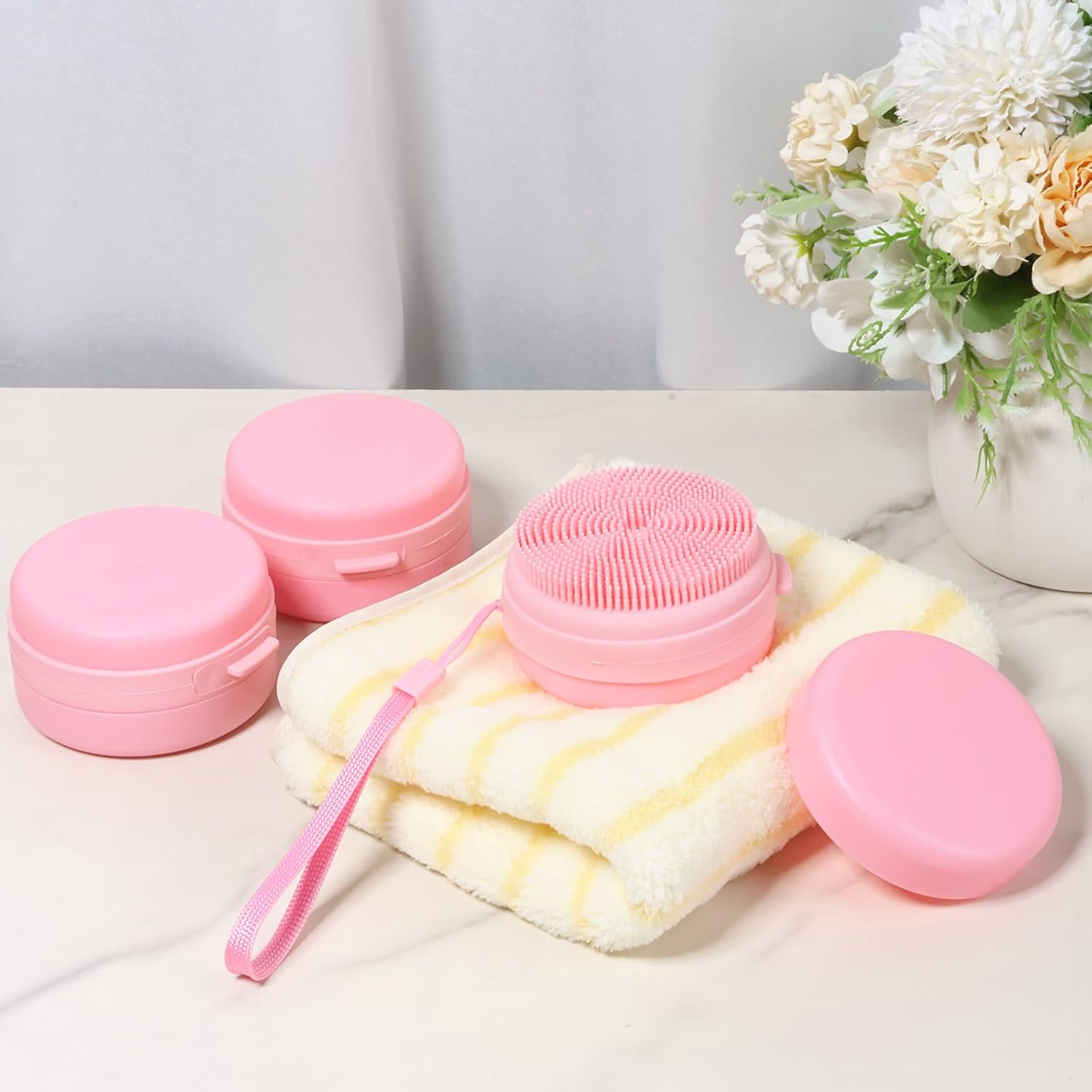 DJAPWPX 2/3 Pcs Silicone Body Scrubber Soft Silicone Shower Brush with Lanyard Safe Body Scrubber for Sensitive Skin Children Women Men (1 Pink+1 Blue)