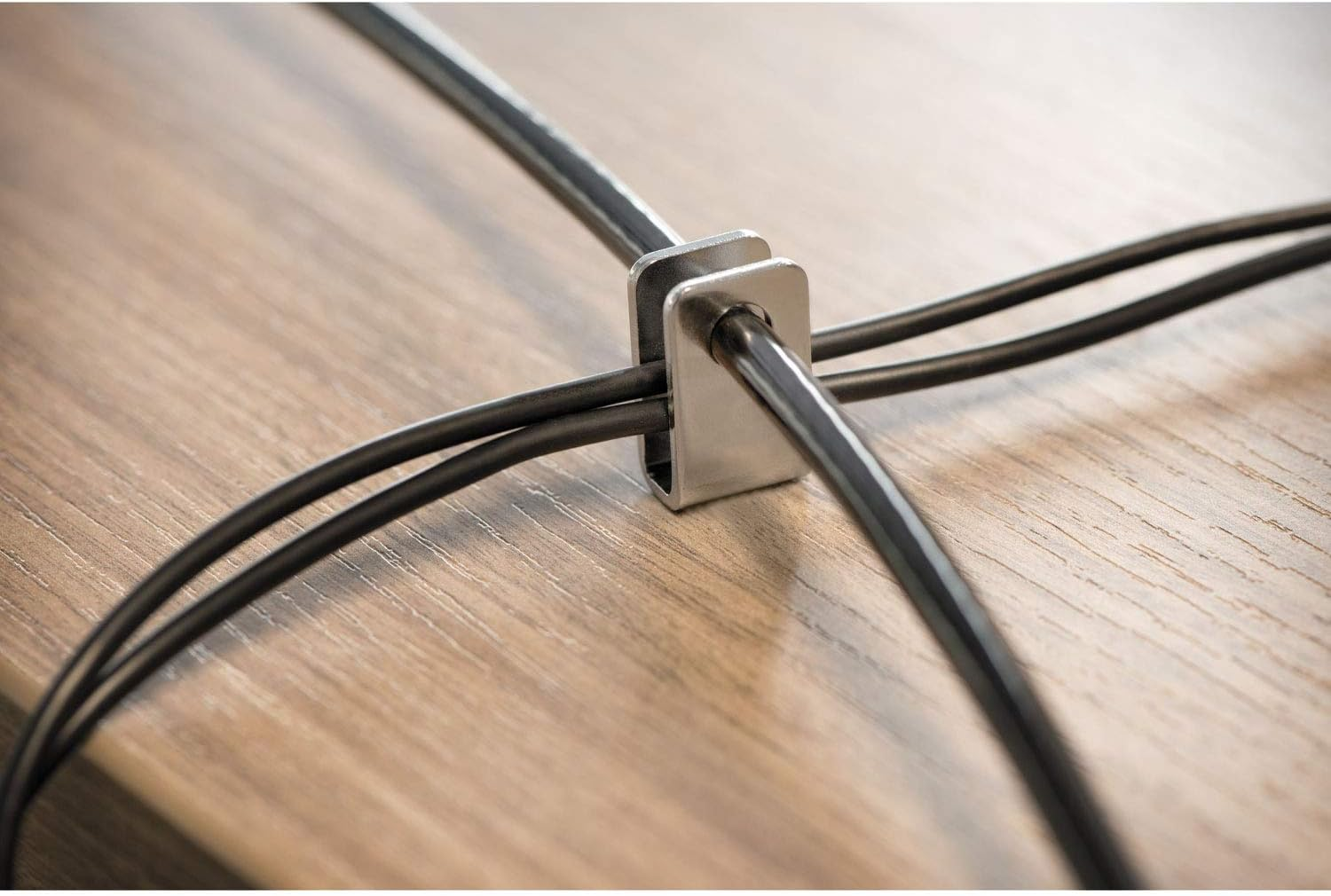 Kensington Microsaver 2.0 Tbar Desktop & Peripherals Kit image number 1