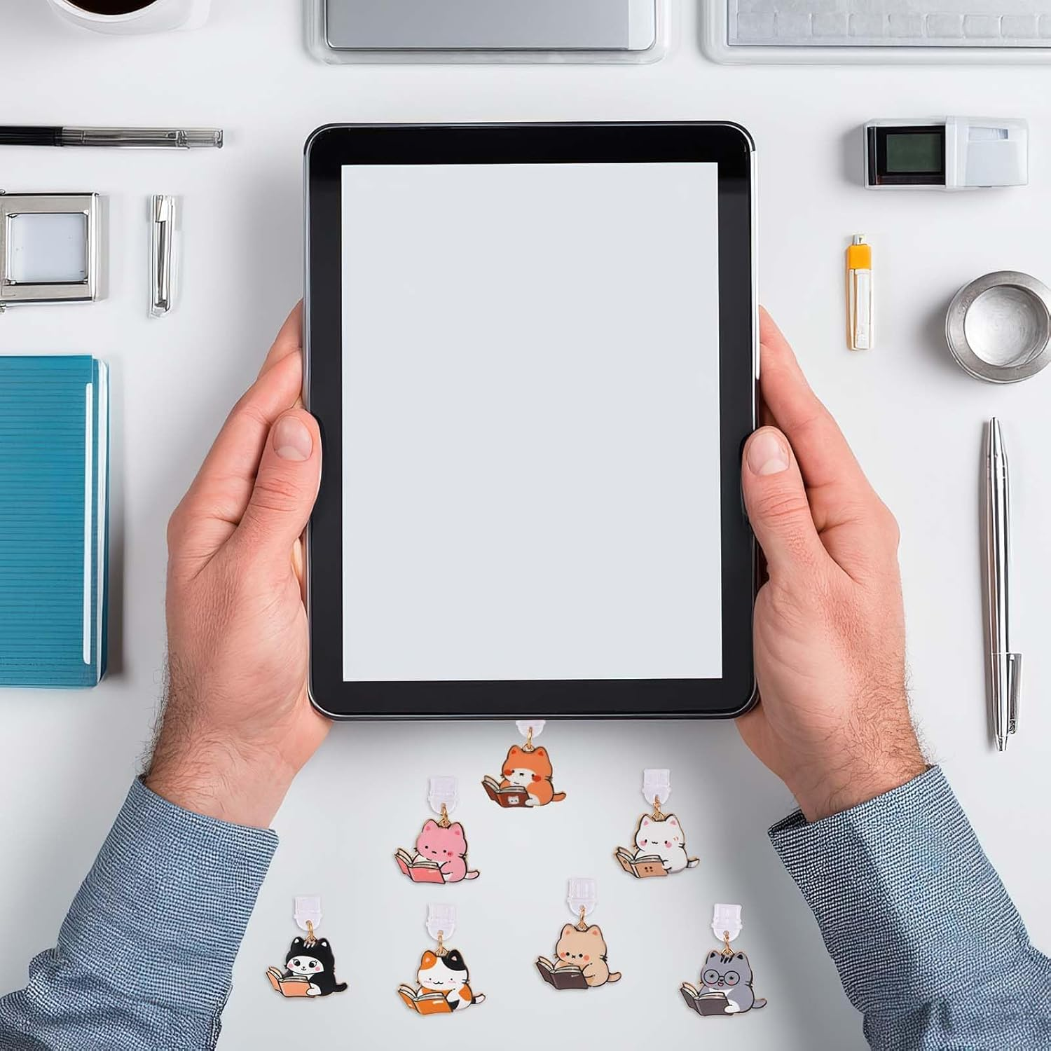 Penitue 7Pcs Cat Dust Plug Charm for Kindle, Cute USB C Charging Port Phone Charm Cartoon Dust Cap Protector Pendants for E-Reader Book Women Teachers Students Accessories