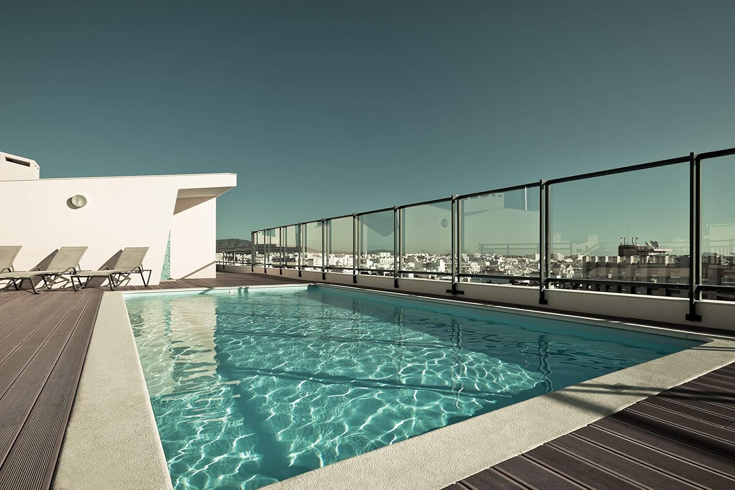 Glass and Ceramic Shower Cleaner and Protectant for Glass Ceramic Shower Screens. Reduces Cleaning Time. Suitable for Both Interior and Exterior Glass Surfaces. 250Ml image number 3