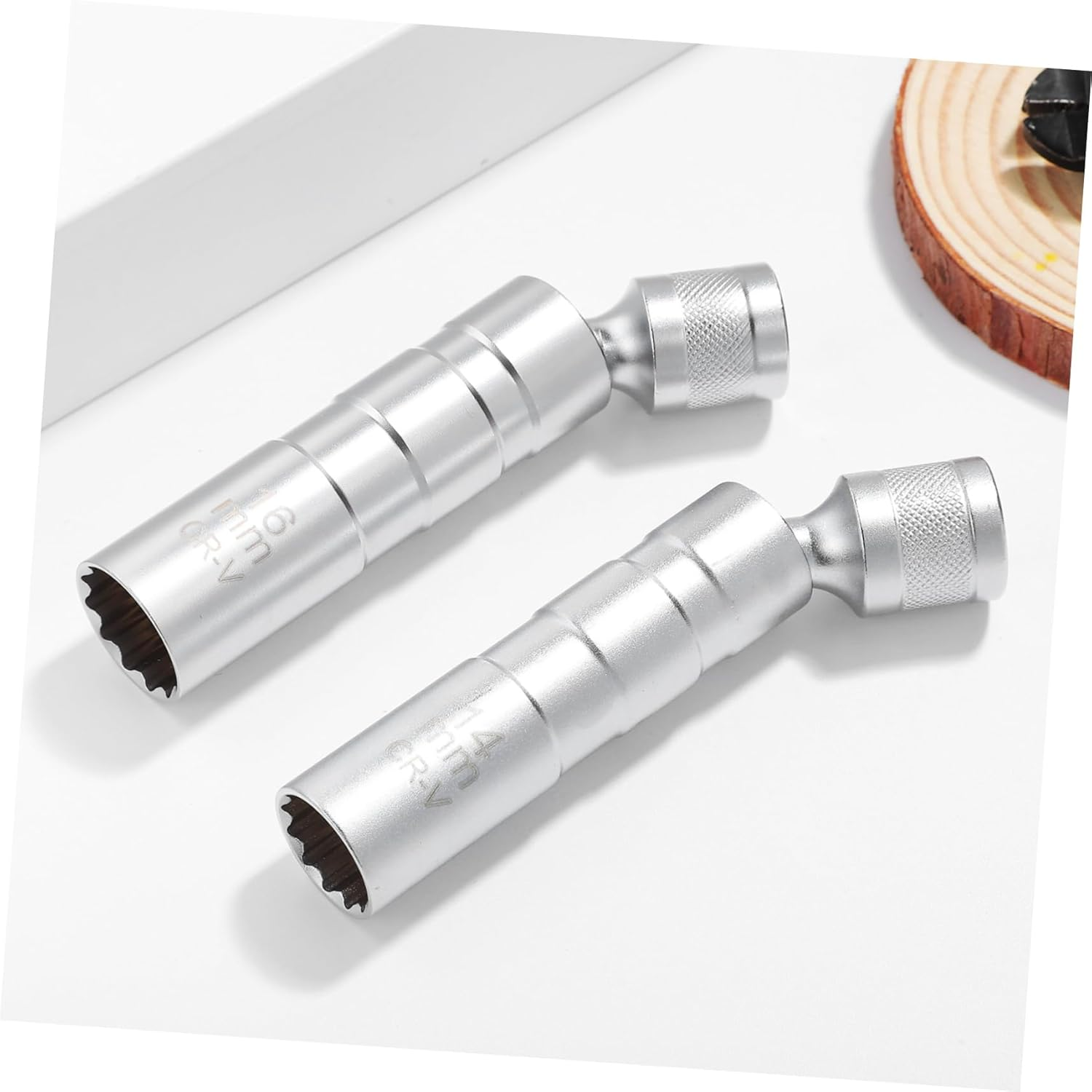 LALADEFIEE 2Pcs Magnetic Spark Socket Steel Tool for Easy Removal Installation of Cars Motorcycles Essential Automotive Accessory image number 1