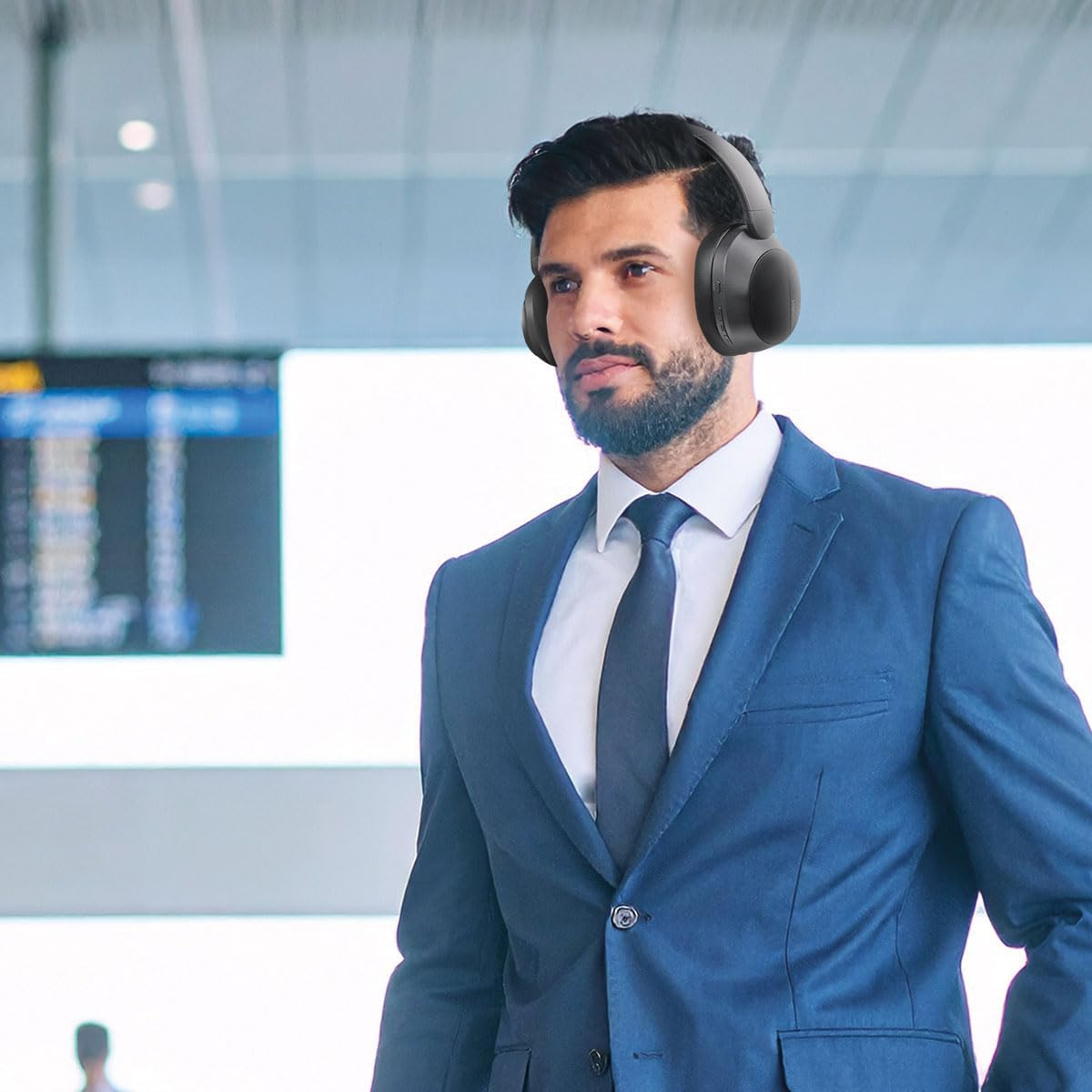 Logilink BT0071 BT 6.0 Gaming Headset with Additional 3.5Mm AUX, ANC (Active Noise Cancellation) 15 Hours Battery Life Black image number 1