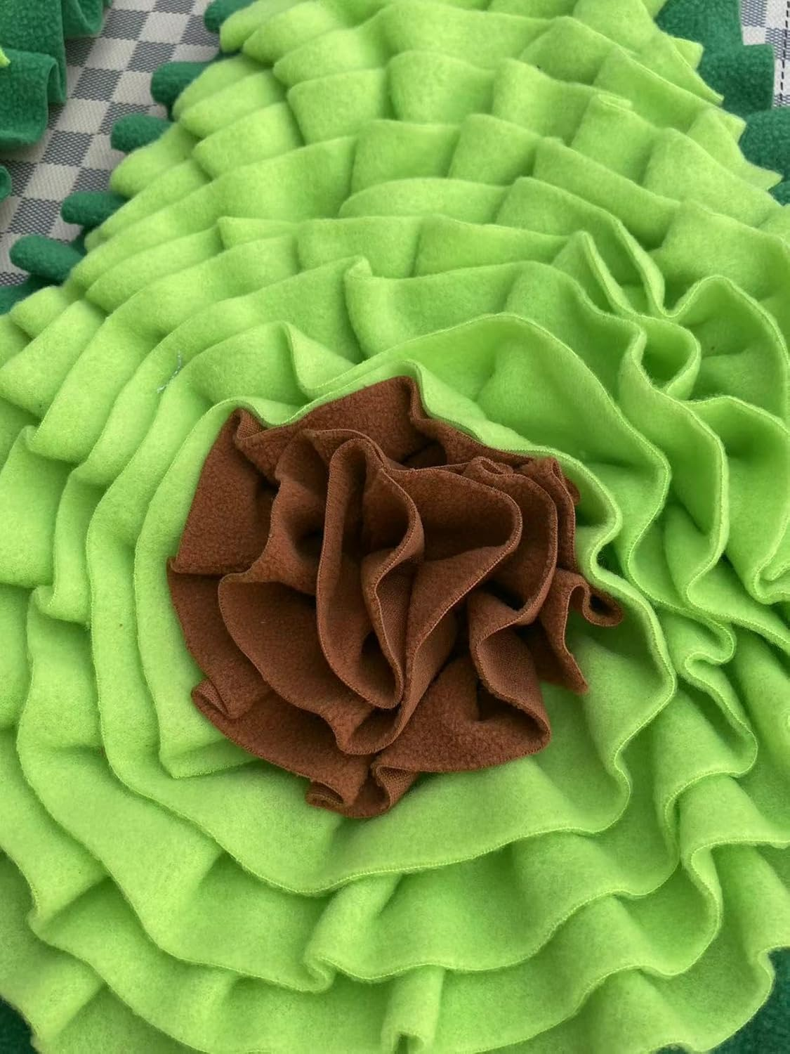 2Pcs of Avocado Shaped and Colored Cute Small Green Snuffle Mat for Small Dogs Cats, 41X30Cm, Sniffing and Foraging Mat