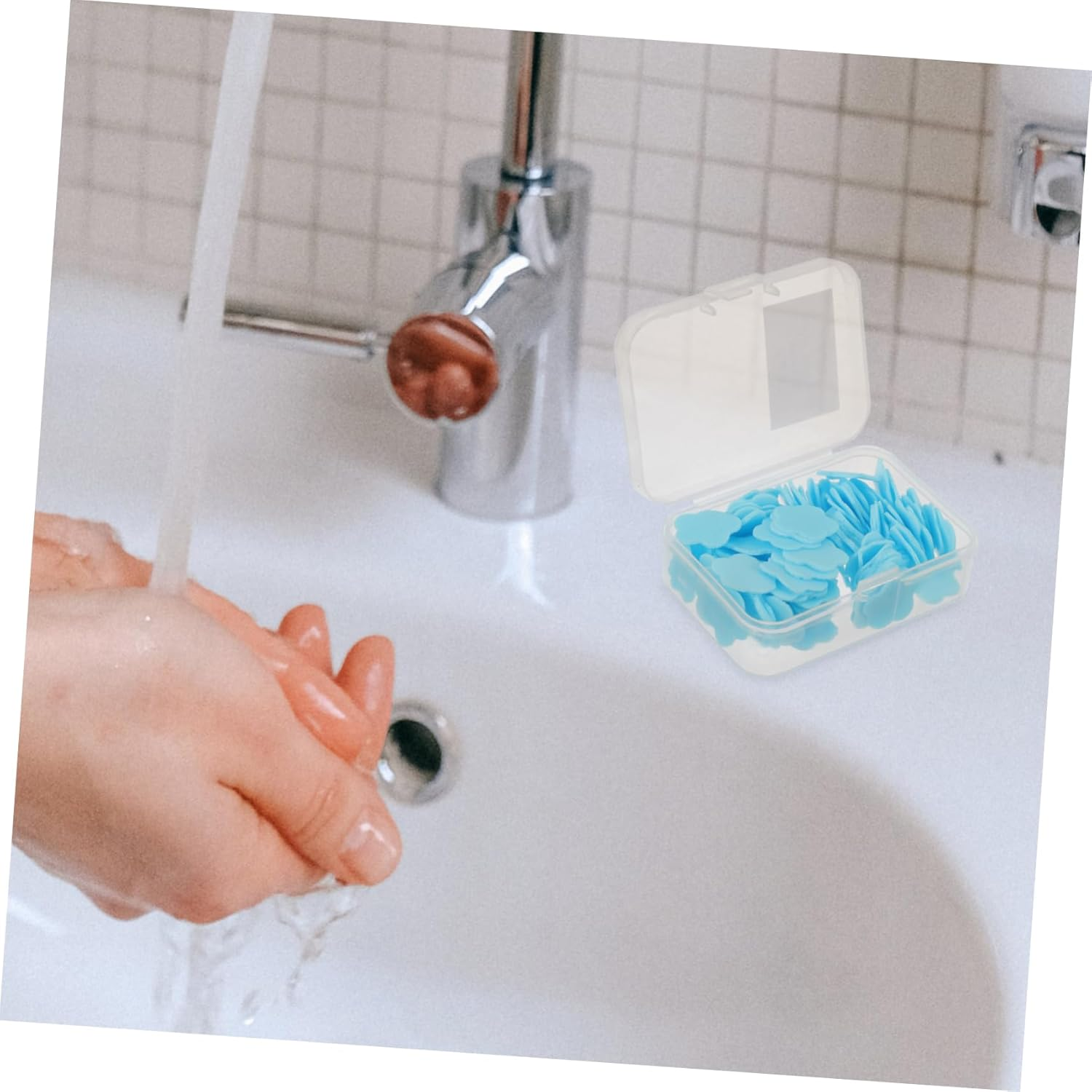 BATHVEVE 1 Box Portable Small Soap Slice Travel Soap Sheets with Hand Cleaning for Camping Business Trips and Outdoor Activities Compact Lightweight Box for Easy Carrying image number 4