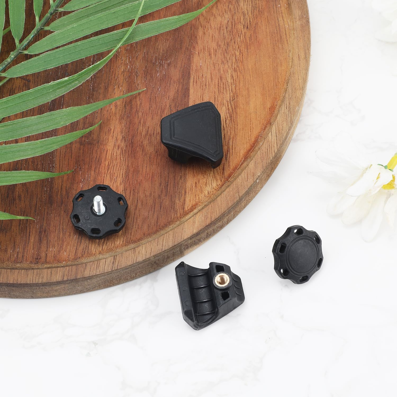 2 Sets Football Visor Clips, Universal Rugby Helmet Fasteners Replacement Quick Fix & Release Helmet Screws Accessories image number 4