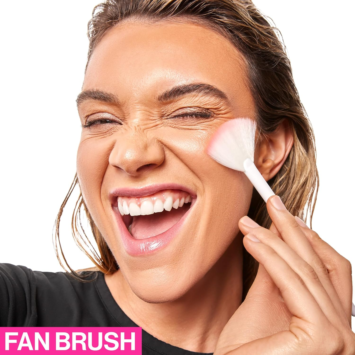 Wet N Wild Fan Brush, Blending Brush for Highlighter, Blush, & Peel Masks, Ergonomic Handle image number 4