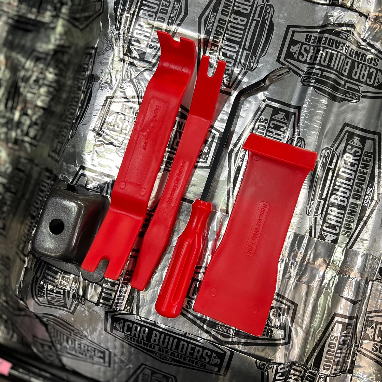 Car Builders Trim Removal Kit image number 1