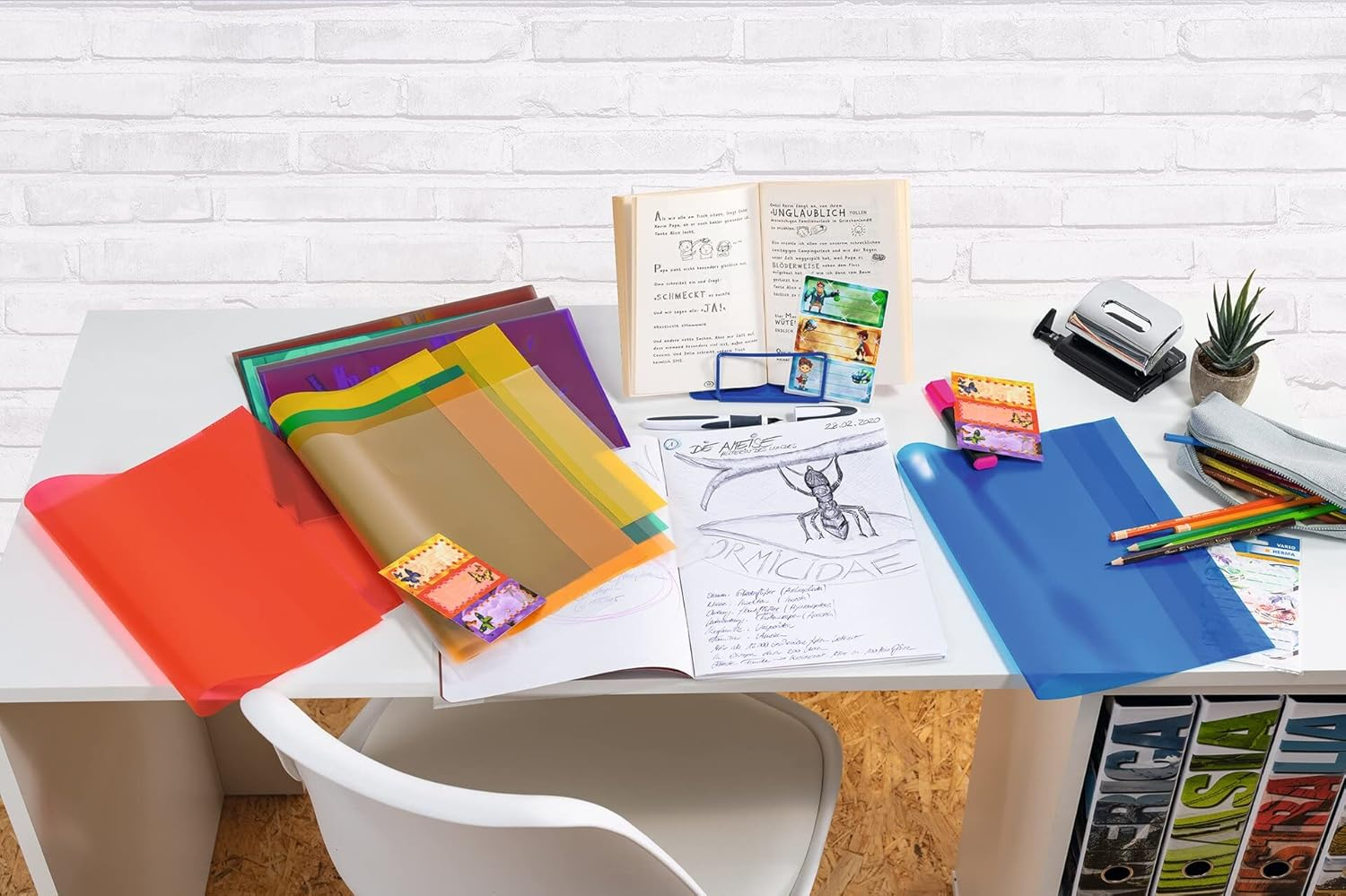 HERMA Clear Exercise Book Cover A5 Landscape, Made of Wipeable and Sturdy Plastic, Slip on Cover Jackets for School, Transparent, 19899 image number 3