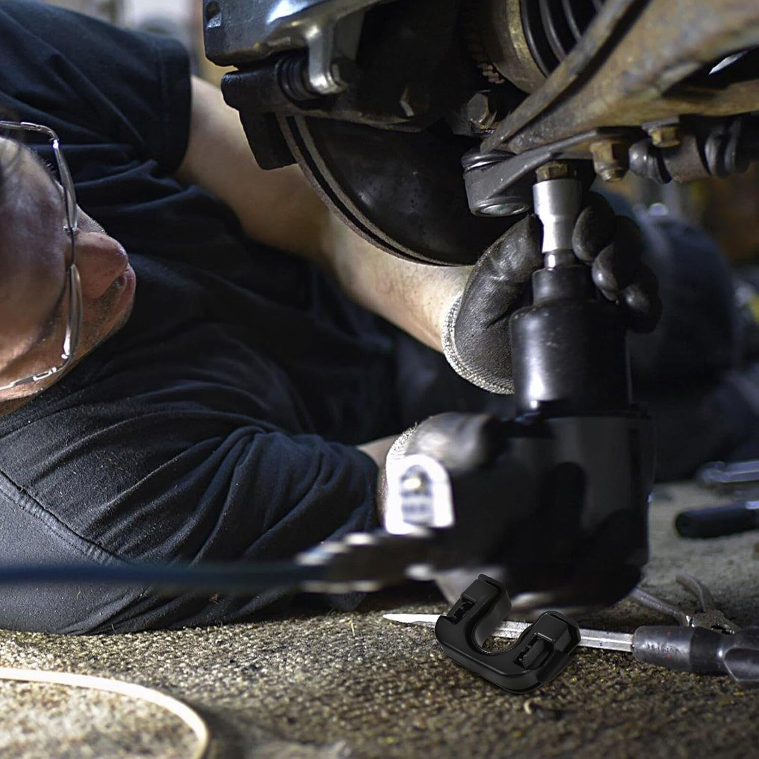 2Pcs PE Rear Parcel Shelf Clip Brackets Compatible with Ford SUV Car Interior Pivot Mount Cargo Hook Clip Set for Secure Luggage Transport and Roof Rack Support image number 4