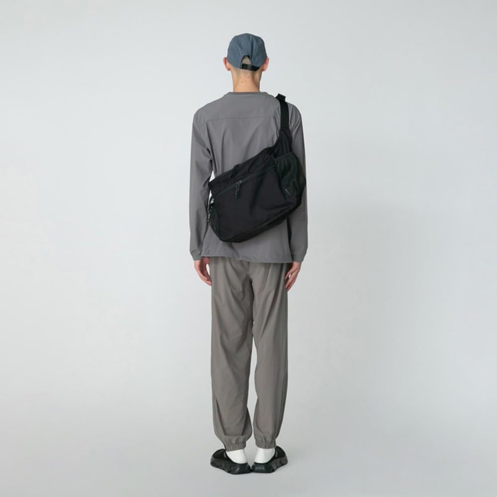 [スノーピーク] Everyday Use Middle Shoulder Bag image number 2