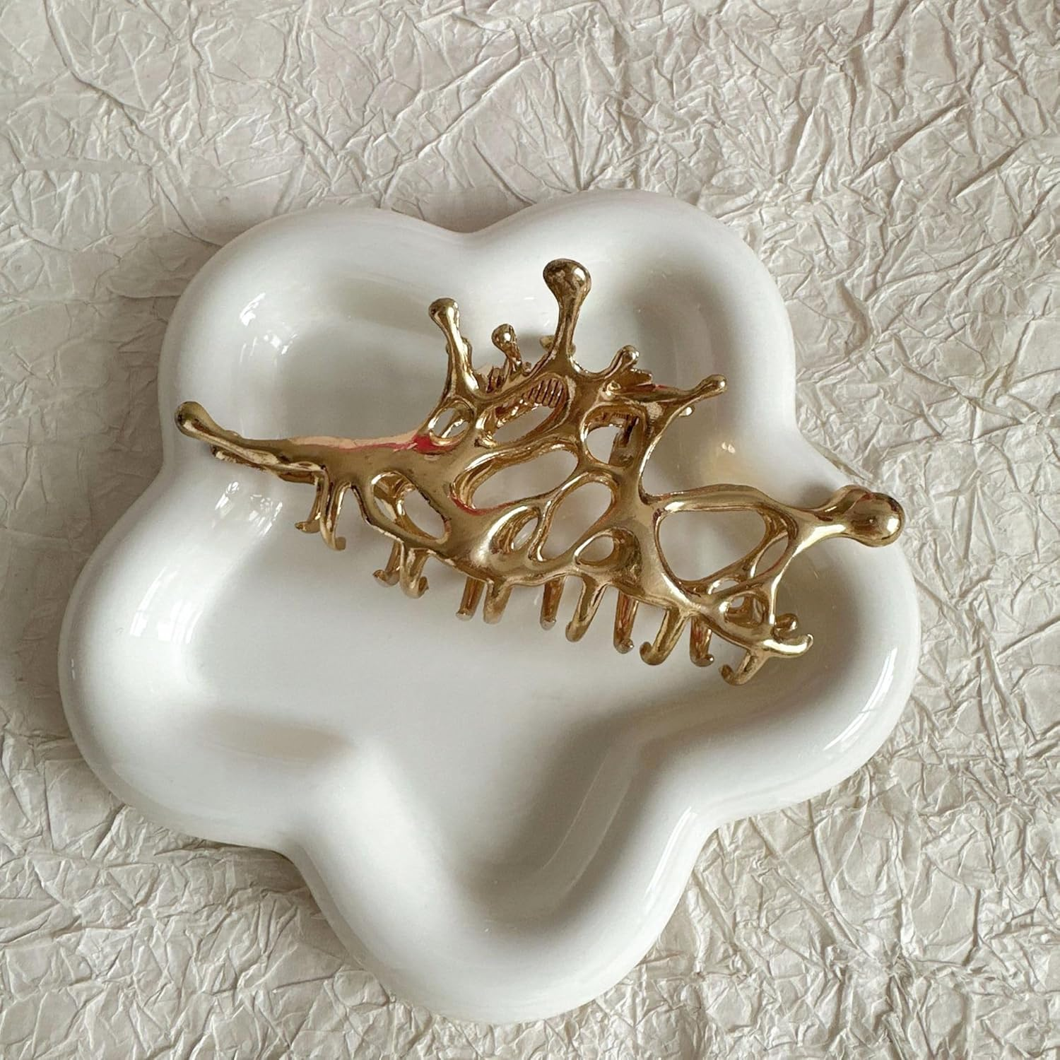 Gold Hair Claw, Large Hair Accessories for Women, Girls, Ladies, Metal Jaw Clip for Thick Hair, Sparkling Hair Styling Tool for Party, Wedding, Daily, Work image number 3