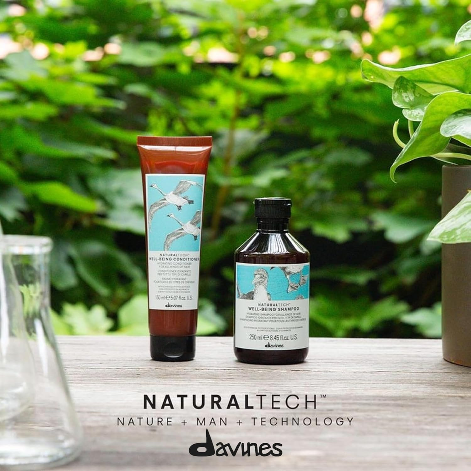 Davines Naturaltech Well-Being Shampoo by Davines for Unisex - 8.45 Oz Shampoo, 253.49999999999997 Milliliters image number 1