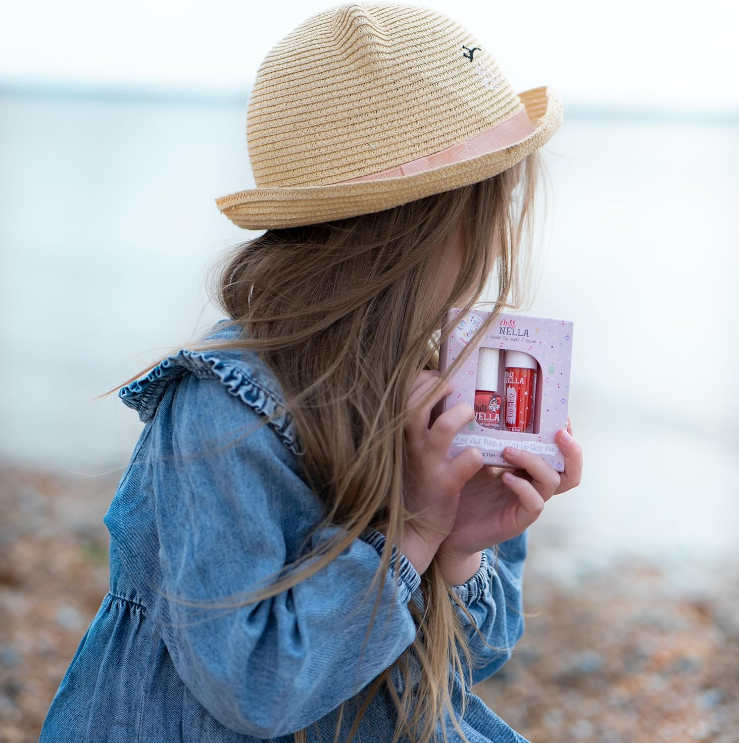 Miss Nella Fairy Kiss Lips & Tips Duo Scented Lip Gloss + Glitter Nail Polish for Children with Removable, Water-Based and Odour-Free Formula image number 3