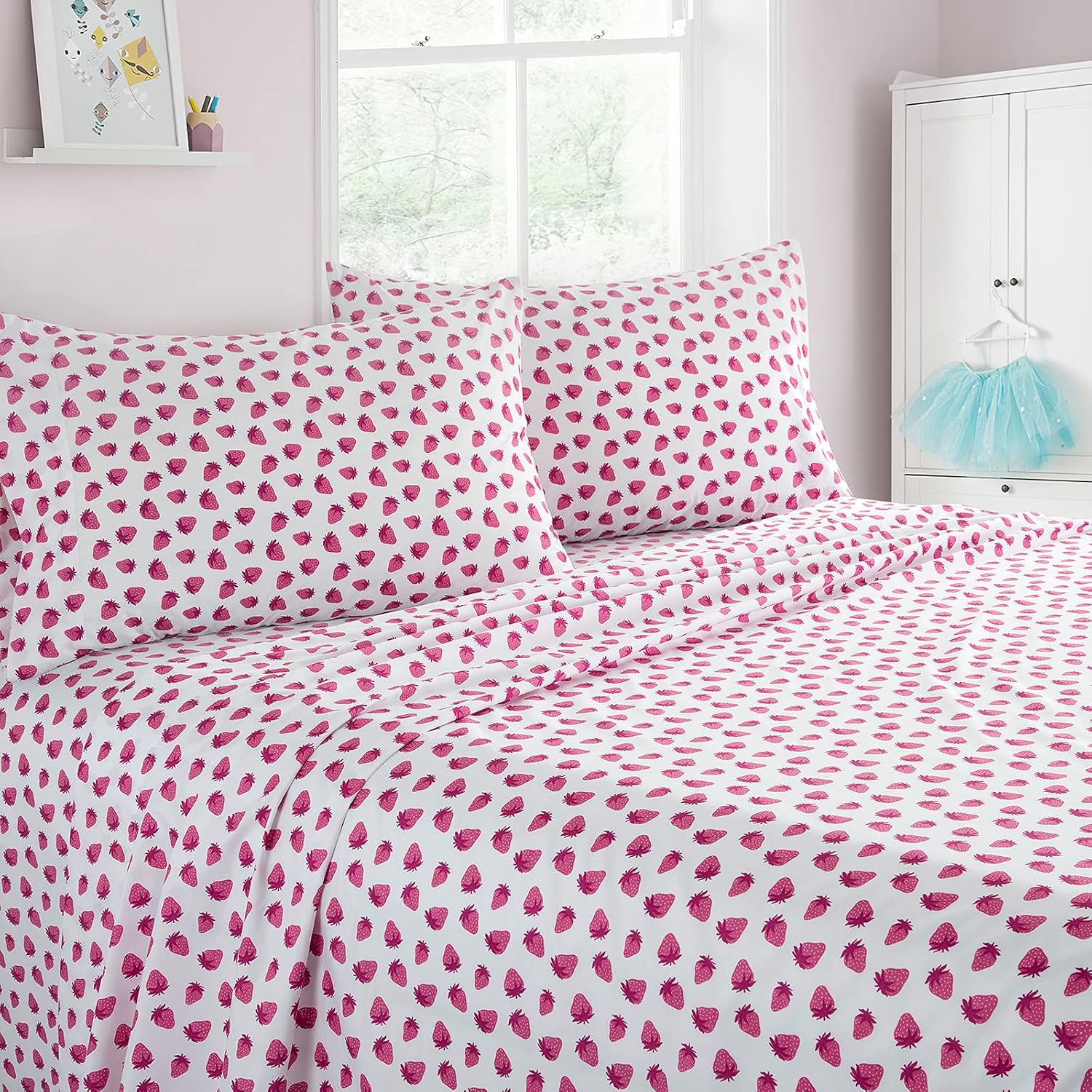 Vonty Kids Twin Sheet Set Strawberry Brushed Microfiber Bed Sheet for Boys & Girls, Ultra Soft & Easy to Wash (1 Fitted Sheet + 1 Flat Sheet + 1 Pillowcase) image number 6