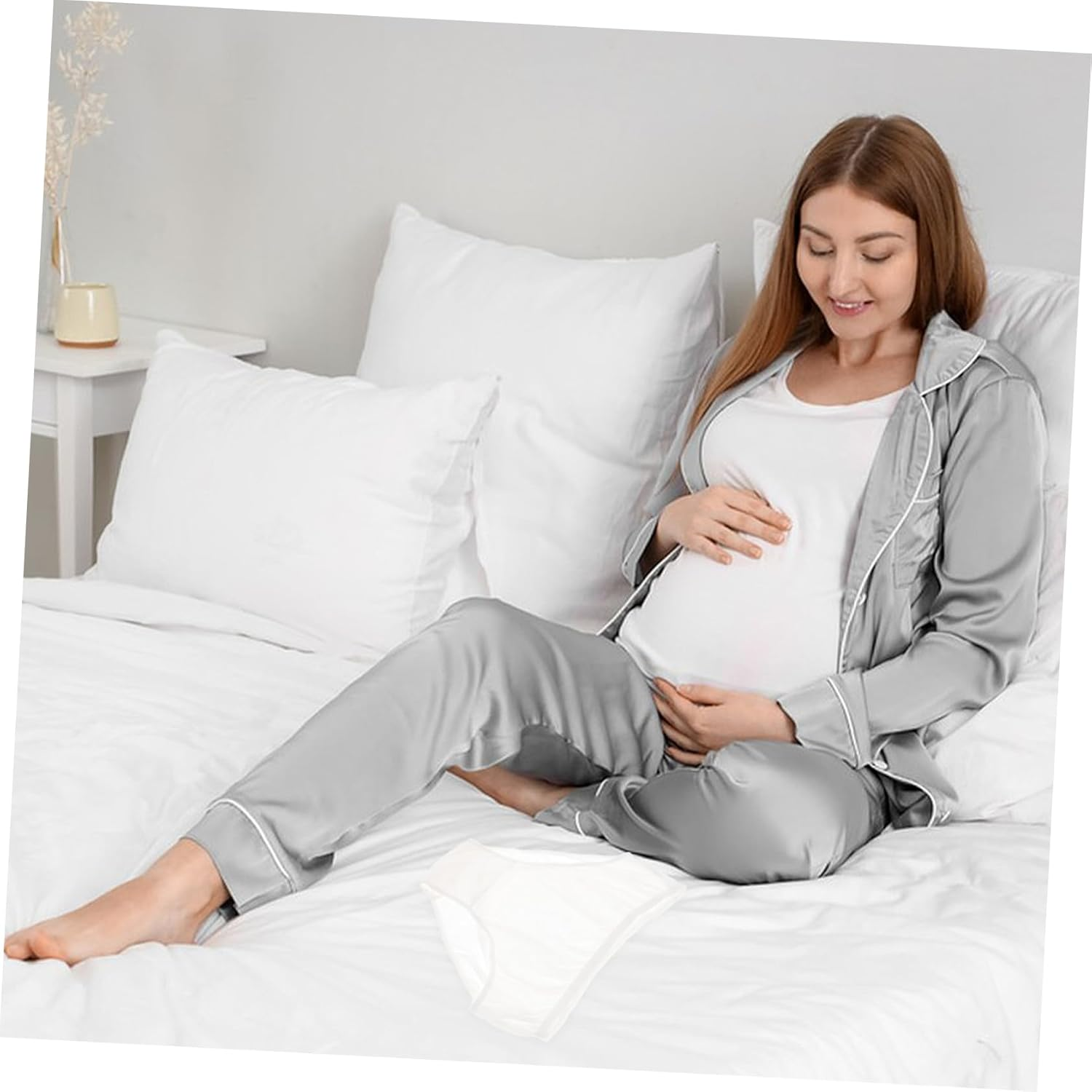 4Pcs Maternity Cotton Underwear Disposable Briefs for Pregnant Women Postpartum Underwear Sanitary Pants Comfortable Wear image number 1