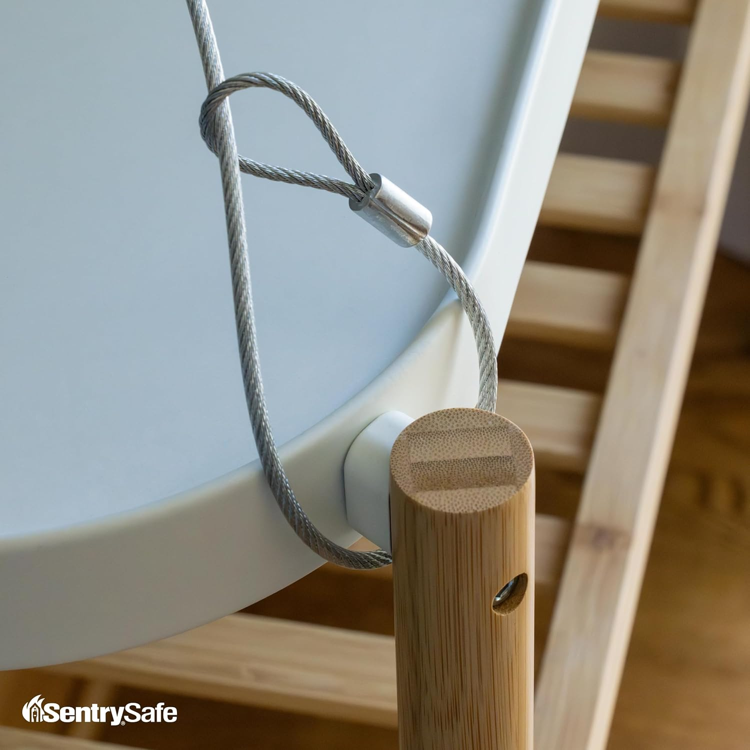 Sentrysafe P005K Safes Portable Lock Box with Key, 0.05 Cubic Feet, Black image number 1