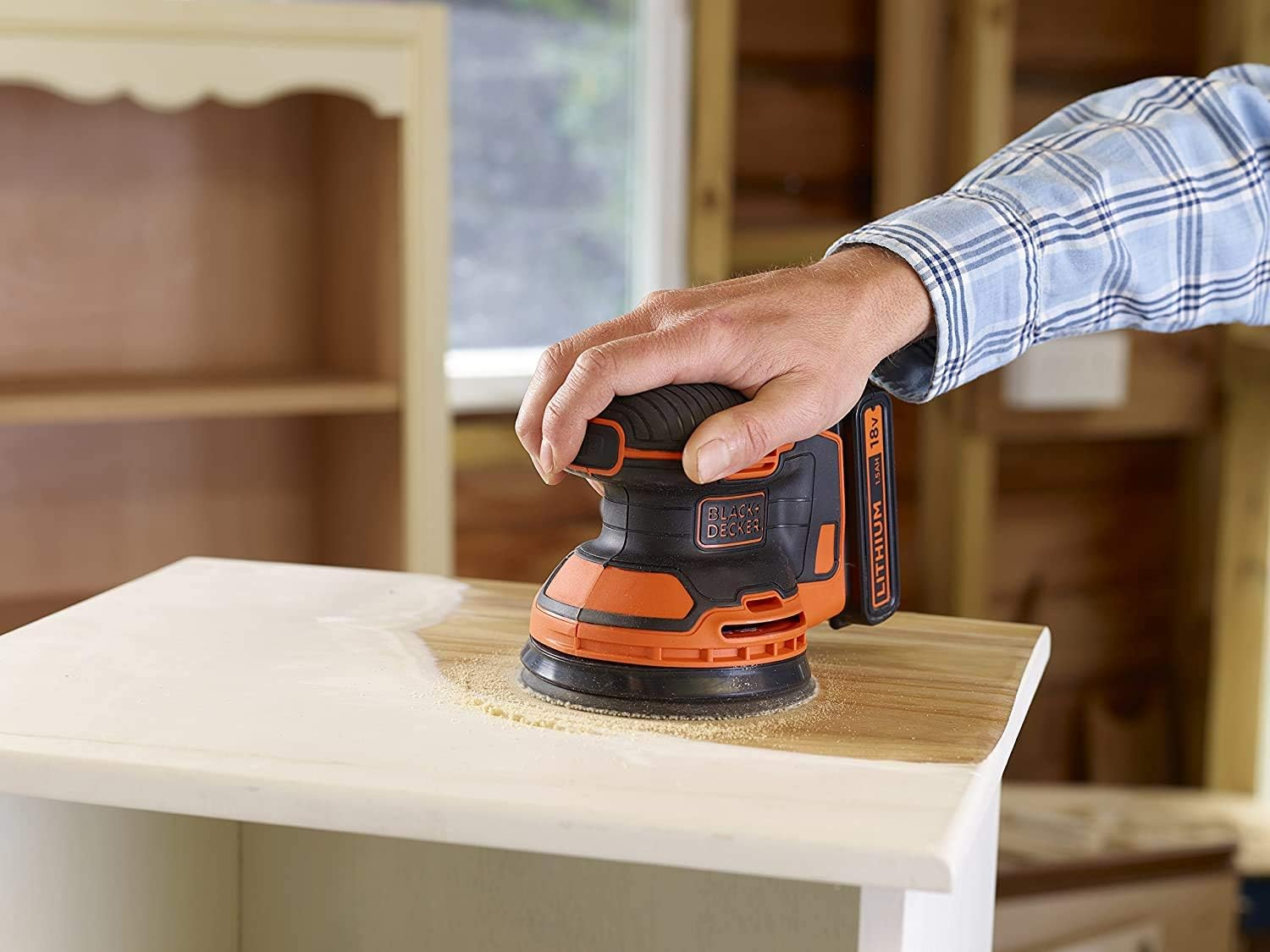 BLACK+DECKER 18V Lithium-Ion Random Orbital Sander Skin image number 6