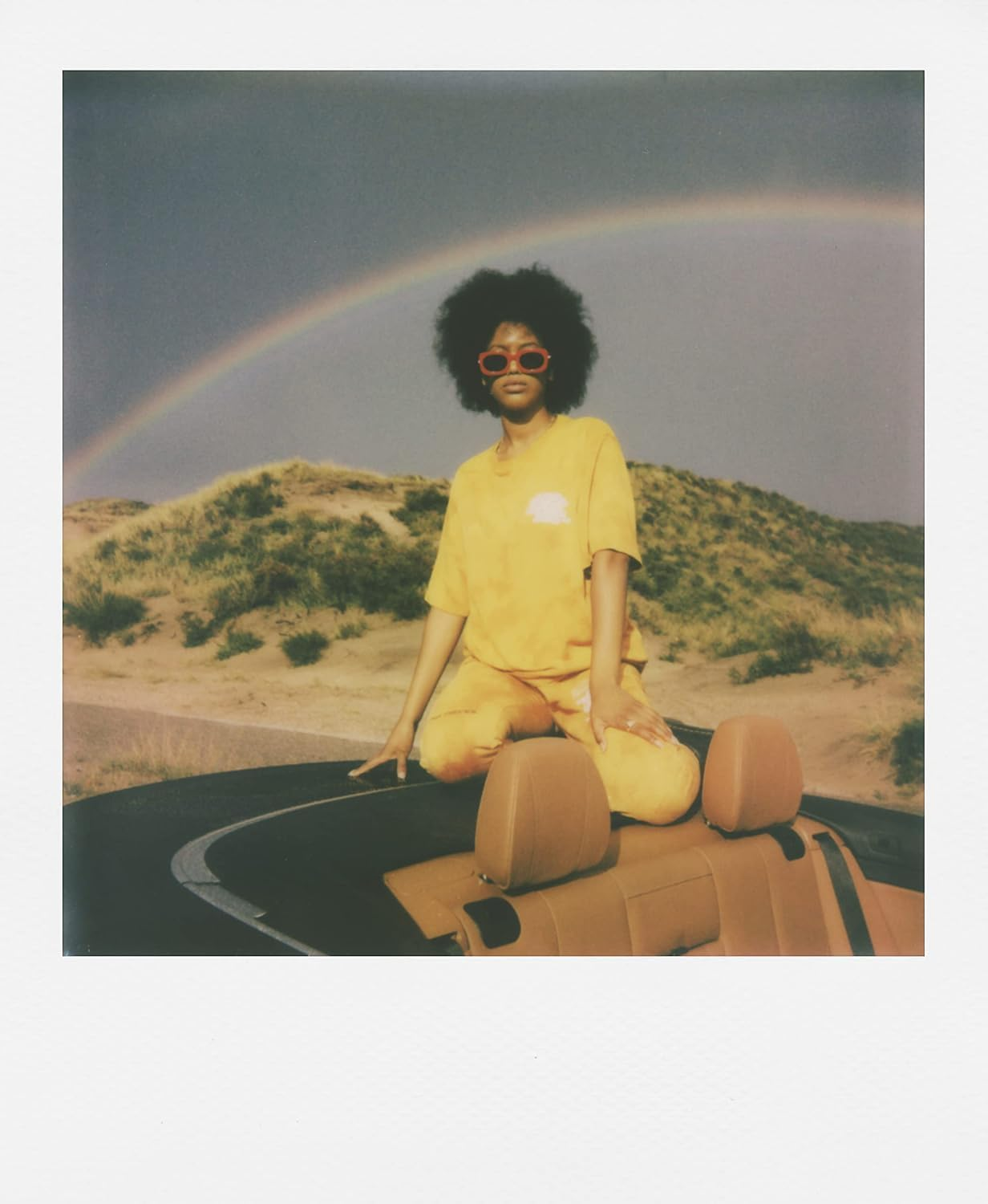 Bundle of Polaroid GO Instant Color Film for the Polaroid GO Camera - 2 Double Packs with Cloth (32 Photos) - White Frame image number 6