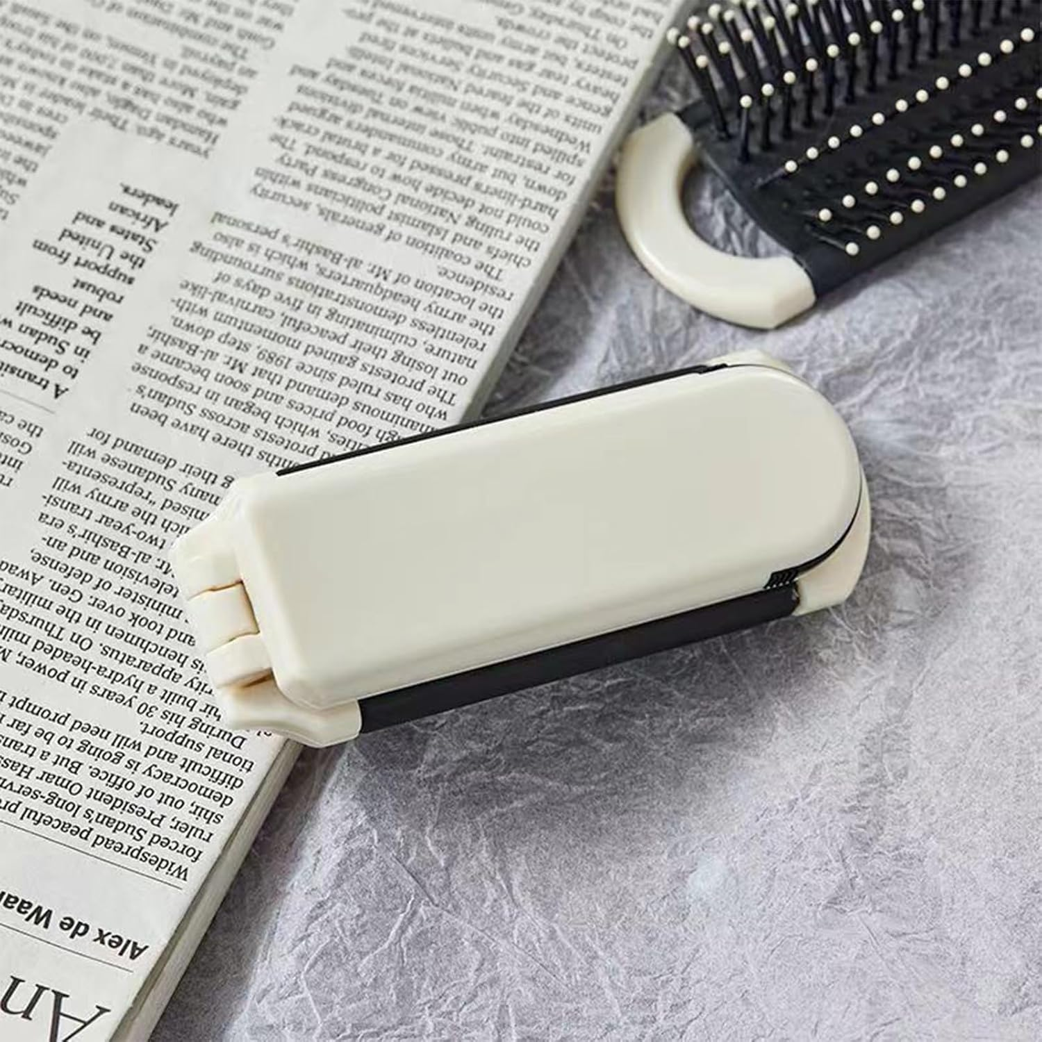 CTOUUGRS 2 Pack Folding Travel Brushes for Hair, with Detachable Mirror, Portable Scalp Massage Comb for Women Men, Compact Hairbrush for Purse Gym Travel Outdoor Styling Essentials image number 1