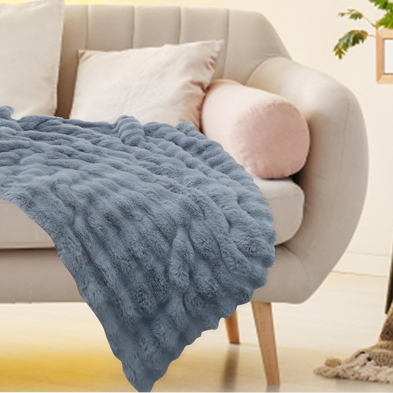Luxury Plush Throw Blanket 51&times;63In, Super Comfort Oversized Warm Bubble Plush Throw Blanket, Soft Cozy Blanket, Warm Bed Throws for Couch Chair Bed Sofa -Light Pink