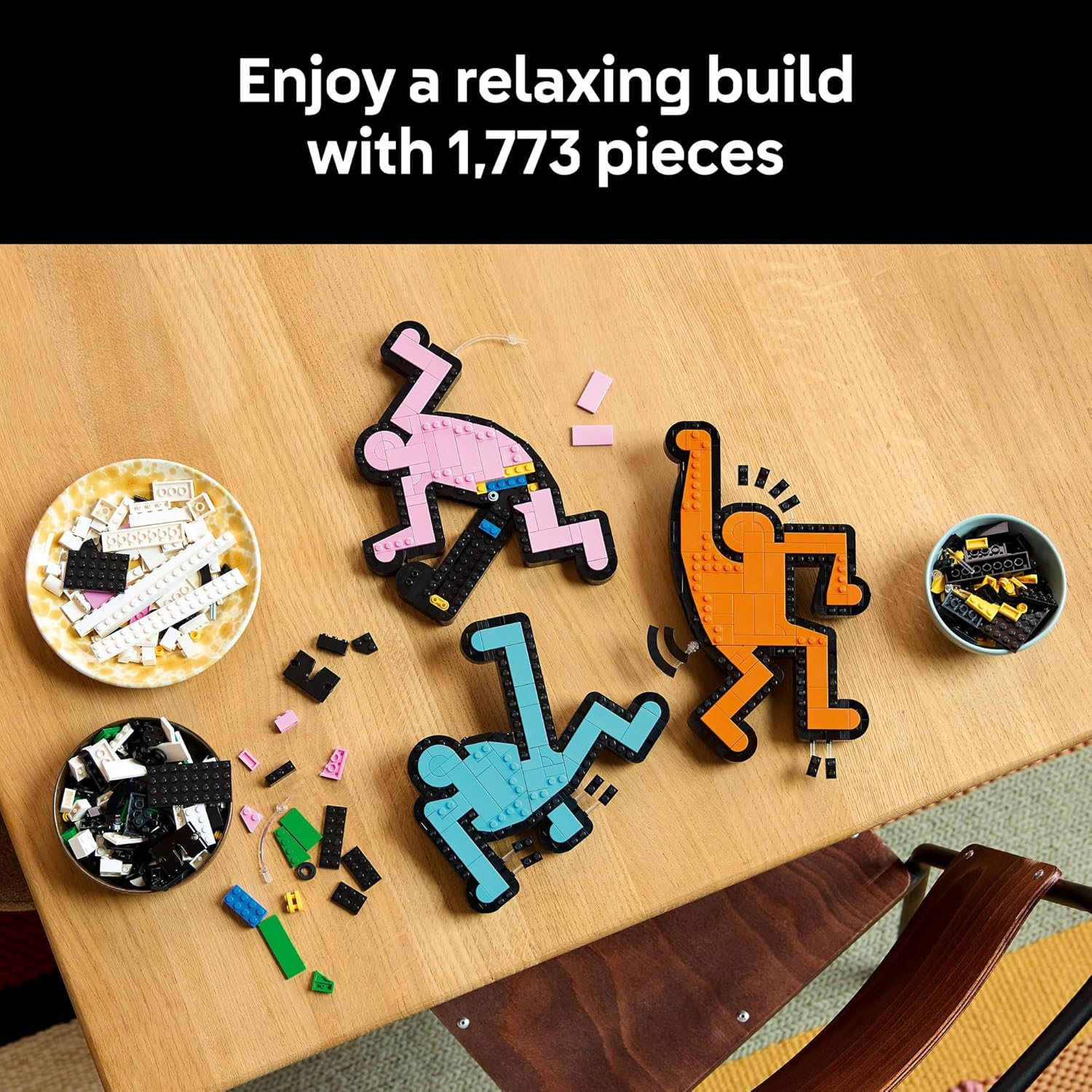 LEGO&reg; Art Keith Haring &ndash; Dancing Figures 31216 Living Room Decor, Building Set for Adults, Wall Artwork, Toys Idea for Men, Women and Any Artists Who Love a Creative Activity image number 2