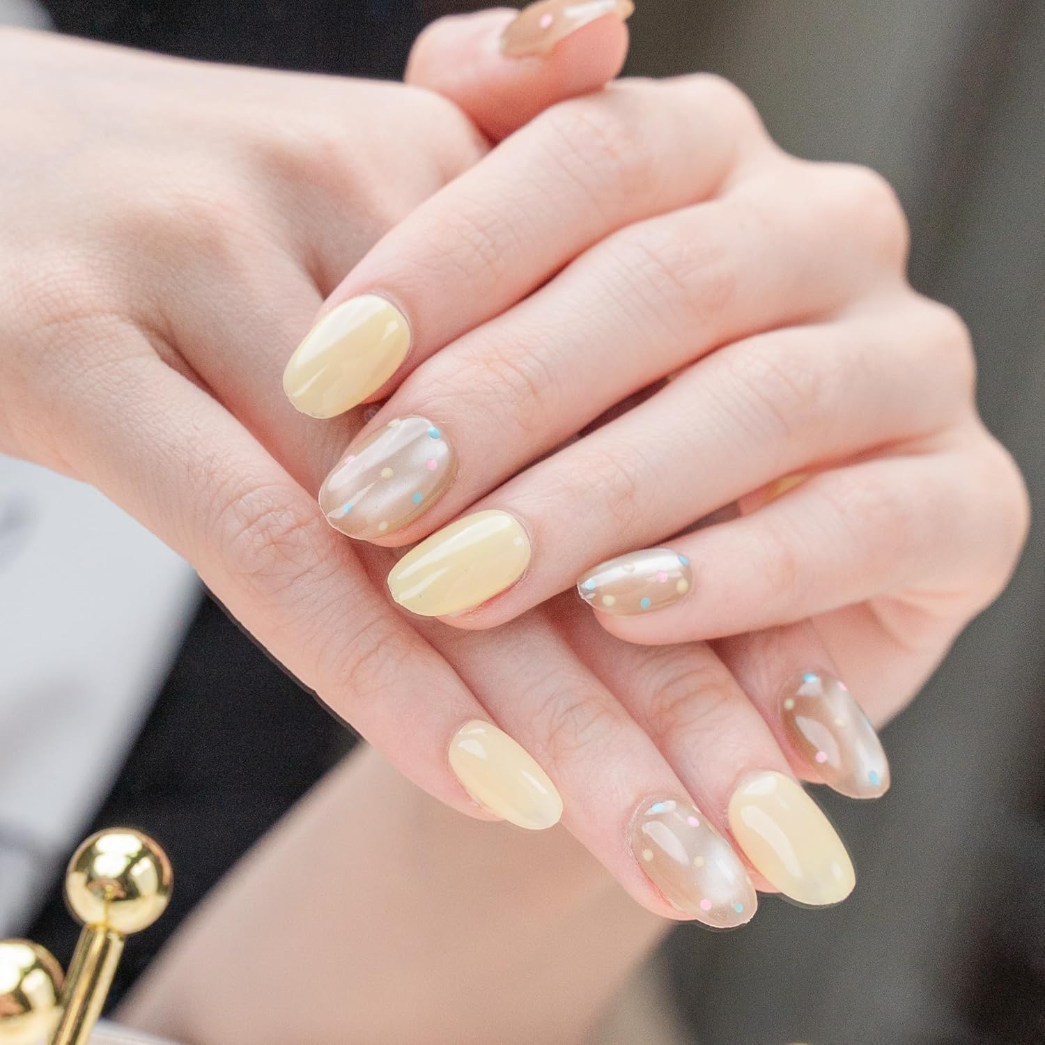 Sun&Beam Nails Handmade Press-On Medium Long Oval Yellow Rhinestone Glossy Hand-Painted Design Fashion False Nail Tips 10 Pcs Set (#235 S)