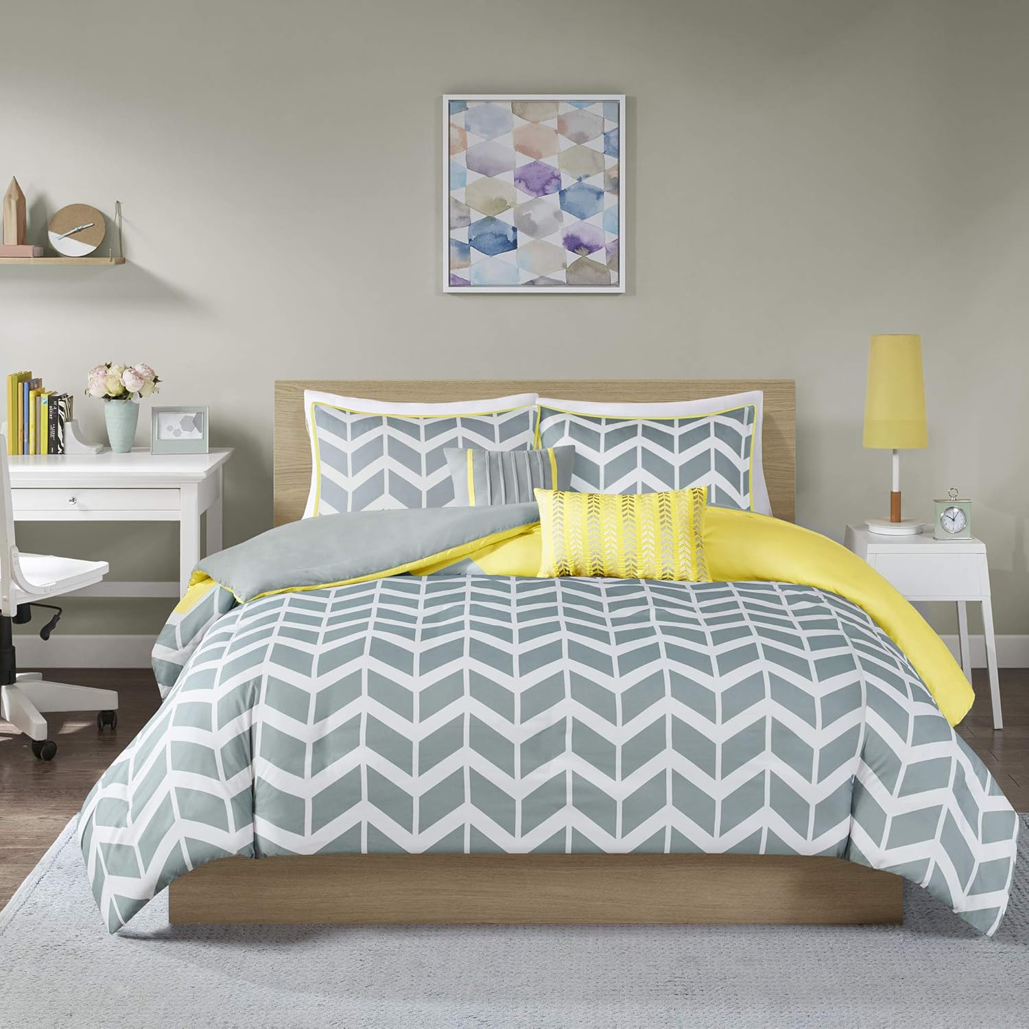 Intelligent Design Nadia Duvet Cover Set, King/California King, Yellow