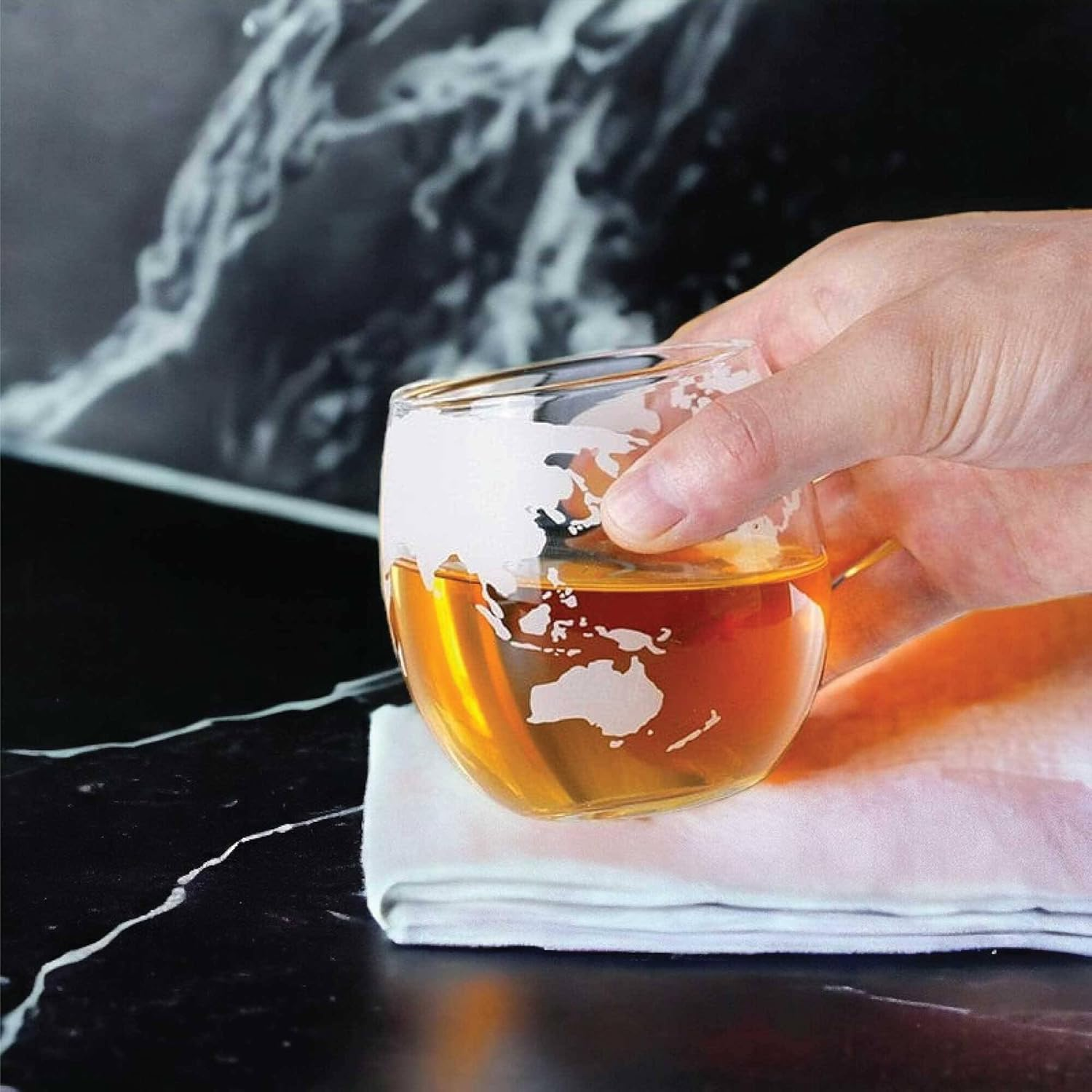 1L Whiskey or Wine Sailboat Glass Decanter Set - 4X Globe Glasses + Wooden Stand image number 1