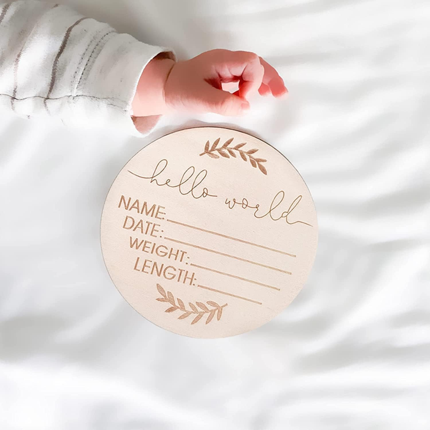 Birth Announcement Sign, 15Cm Wooden Baby Announcement Sign, Hello World Newborn Sign, Baby Name Announcement Sign for Photo Prop Baby Shower Nursery Gift (Round) image number 6