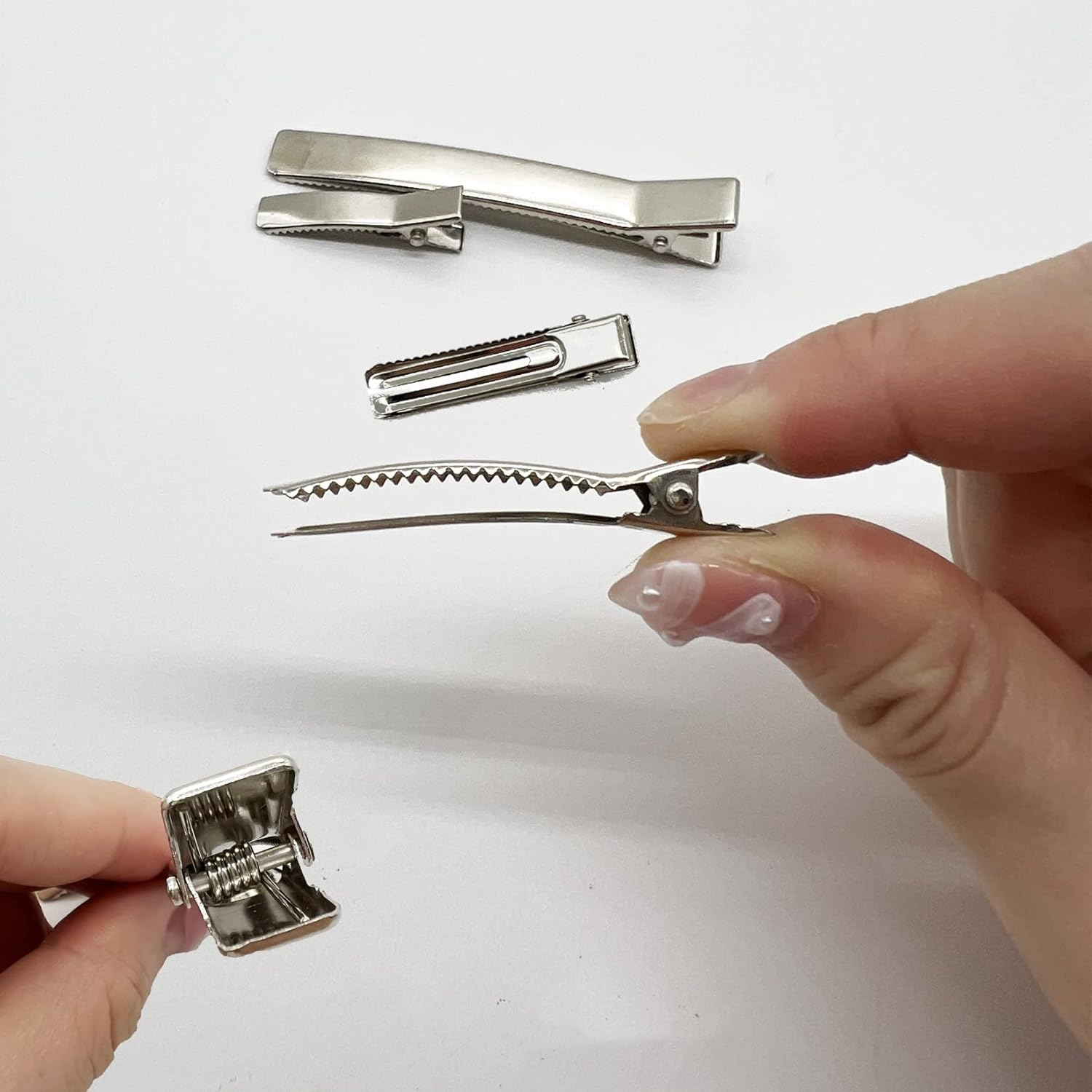 Metal Hair Clips for Curls 3 Size Double Prong Alligator Hair Pins Pin Curl Clips Section Clips for Hairdressing DIY Hair Pins (3.5 Cm, 4.7 Cm, 7.8 Cm)