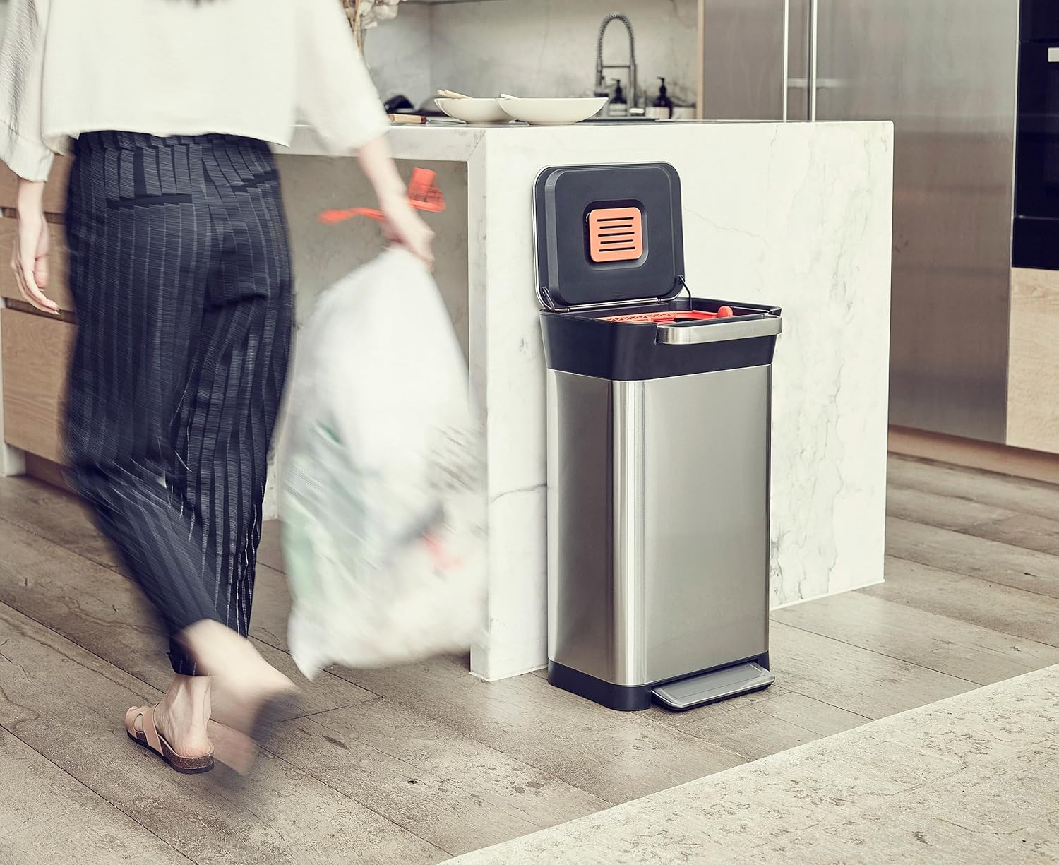 Joseph Joseph Titan 30 Trash Compactor Kitchen Bin - Stainless Steel image number 2