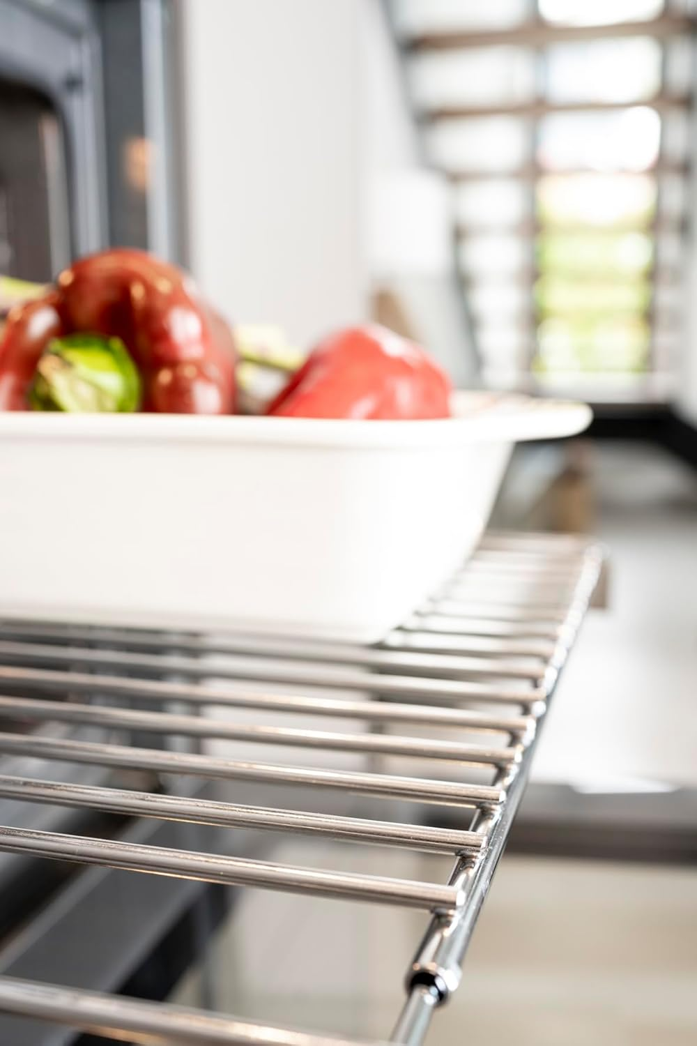 Sauvic 02547 - Universal Oven Rack, Extendable, in Chromium Plated Steel, 42-60 X 34 Cm. image number 2