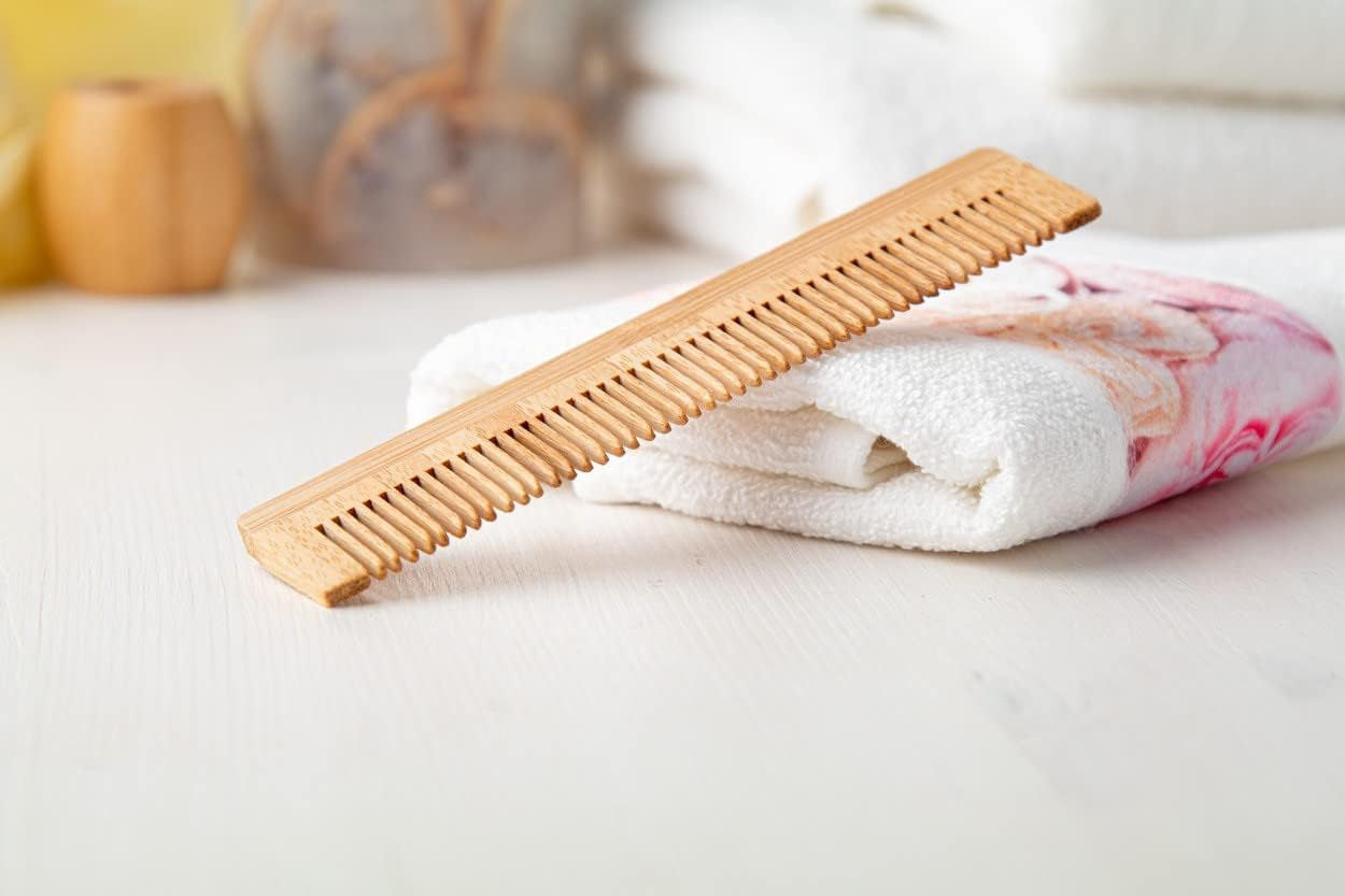 Bamboo Comb, 100% Natural and Anti-Static - Universal Comb for All Hair Type (Men & Women) - for Short and Long Hair - Fine Teeth and Smoothed Surface - 13 Cm image number 5