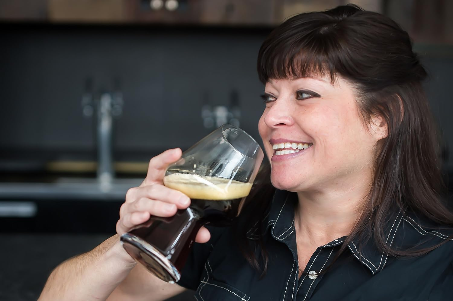 Luigi Bormioli P988 Birrateque Seasonal Glass 2-Pieces, 750 Ml Capacity, Clear image number 4