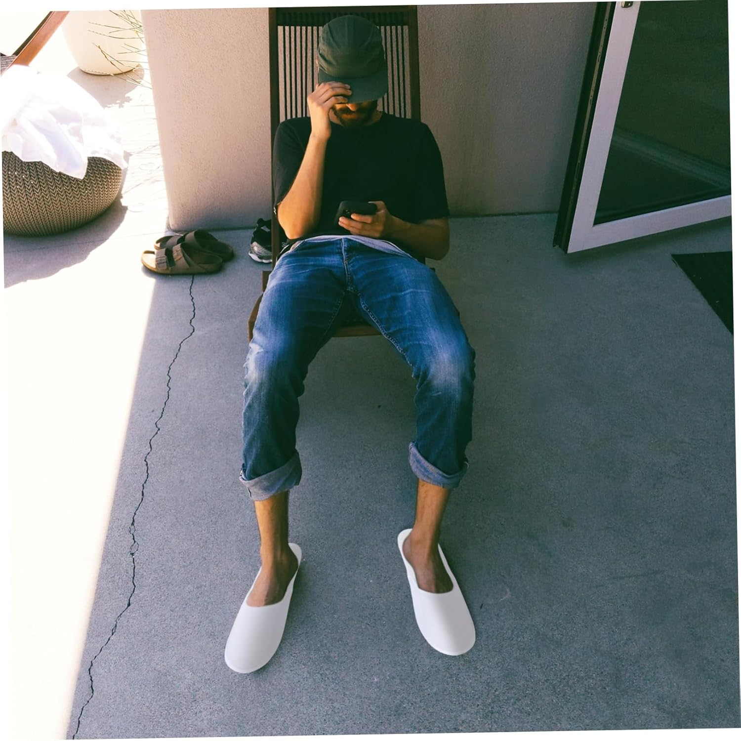 Healeved 24Pairs Double Use Disposable Slippers White Beauty Salon Spa Home Shoes Soft Non-Slip Fleece Indoor Outdoor image number 2