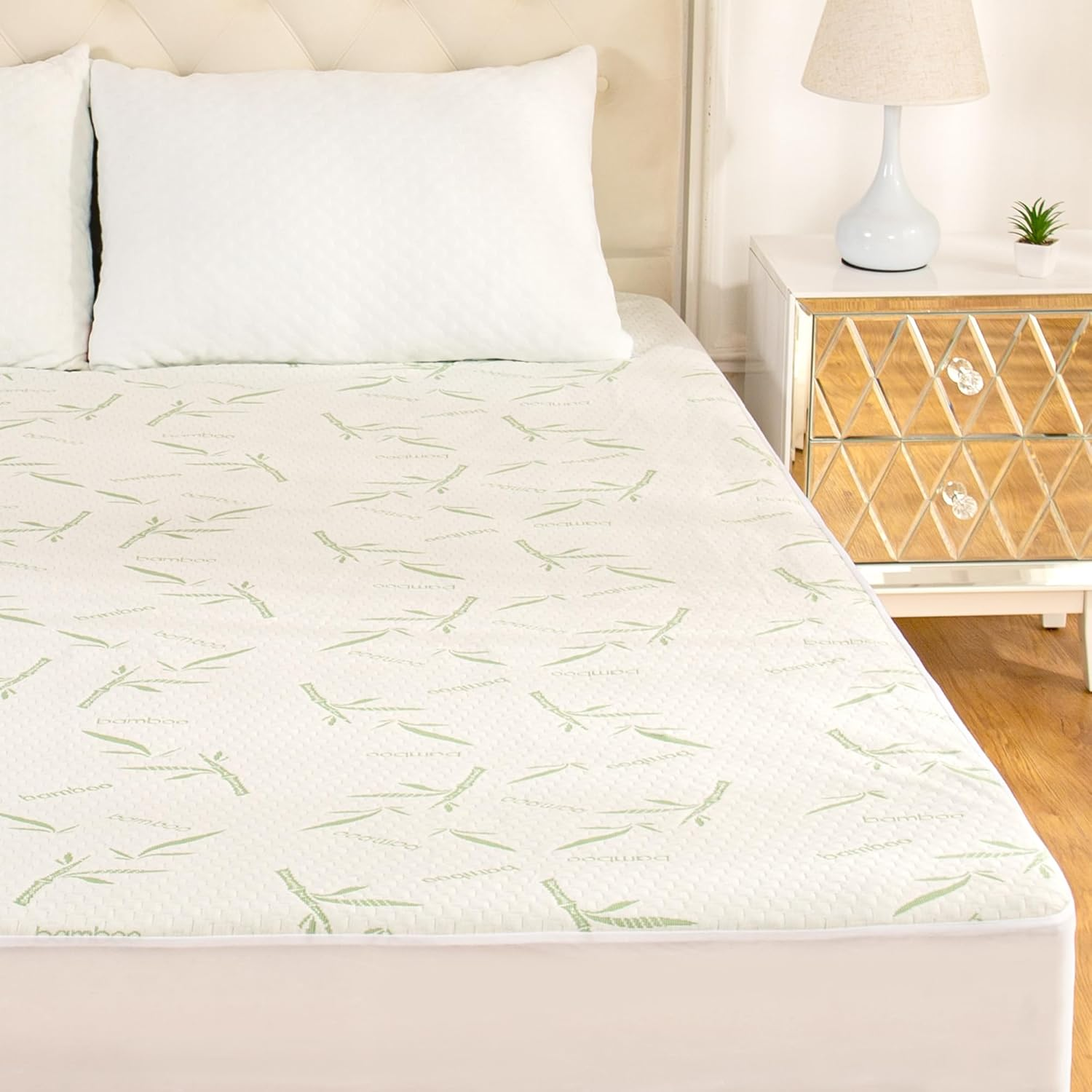 Bamboo Jacquard Mattress Protector &ndash; Soft & Cooling Mattress Toper &ndash; Waterproof Mattress Protector &ndash; Deep Pocket, Noiseless & Durable Protection for Mattress &ndash; Smooth & Secure Fit