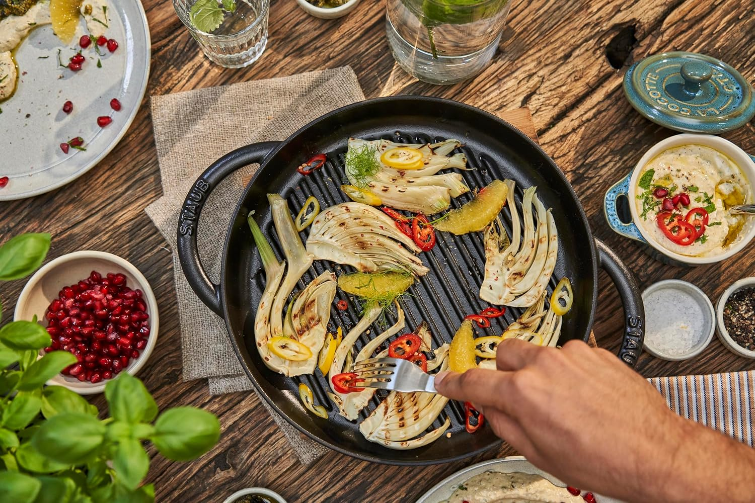 Staub 40509-377 Pure Grill round Black 10.2 Inches (26 Cm) Grill Pan, Both Handed, Cast Iron, Induction Compatible, Japanese Authentic Product