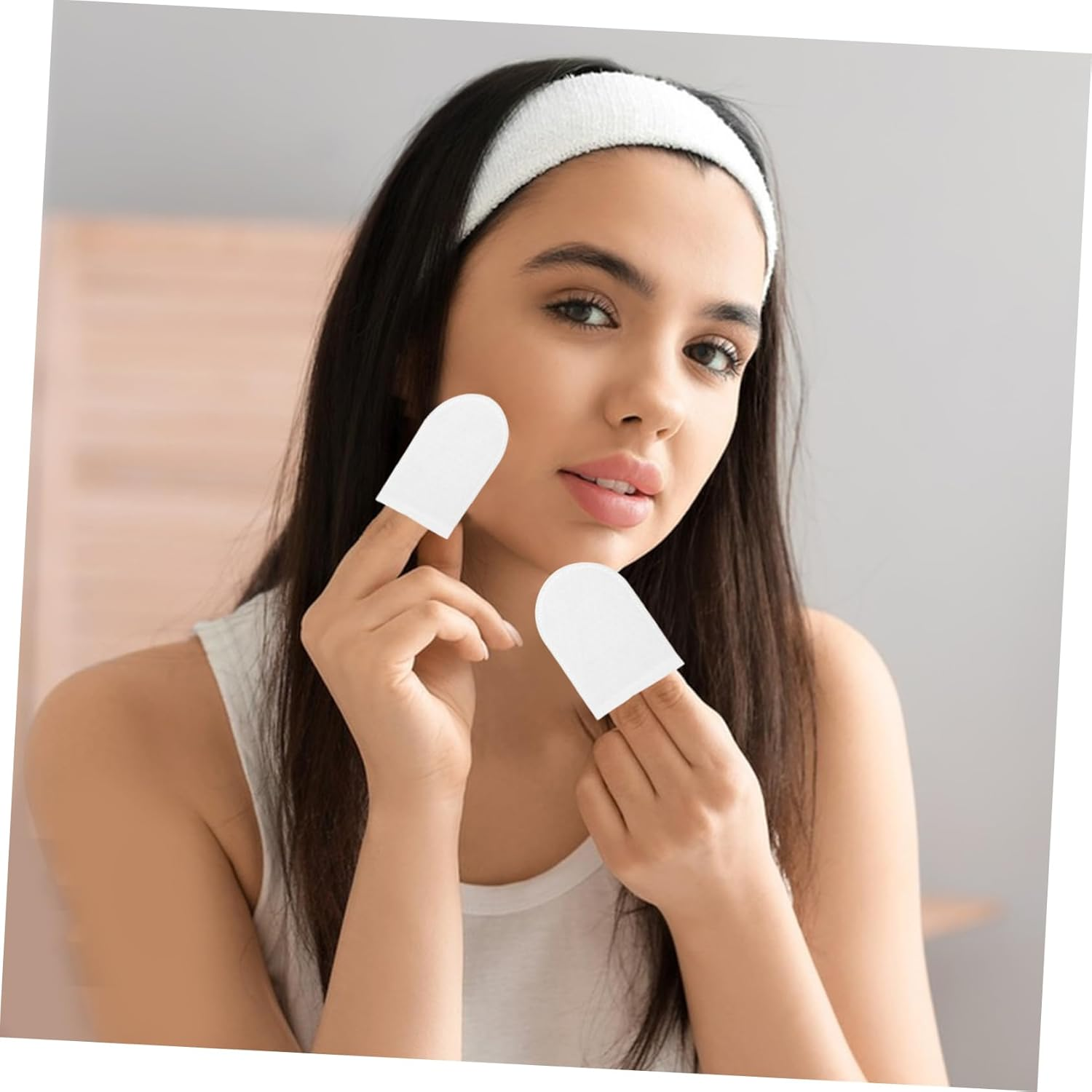 Mikinona Reusable Makeup Remover Cotton Rounds 120Pcs U-Shaped Finger Pocket Exfoliating Pads Soft Cotton for Face and Oral Cleaning Travel Size for Women image number 5